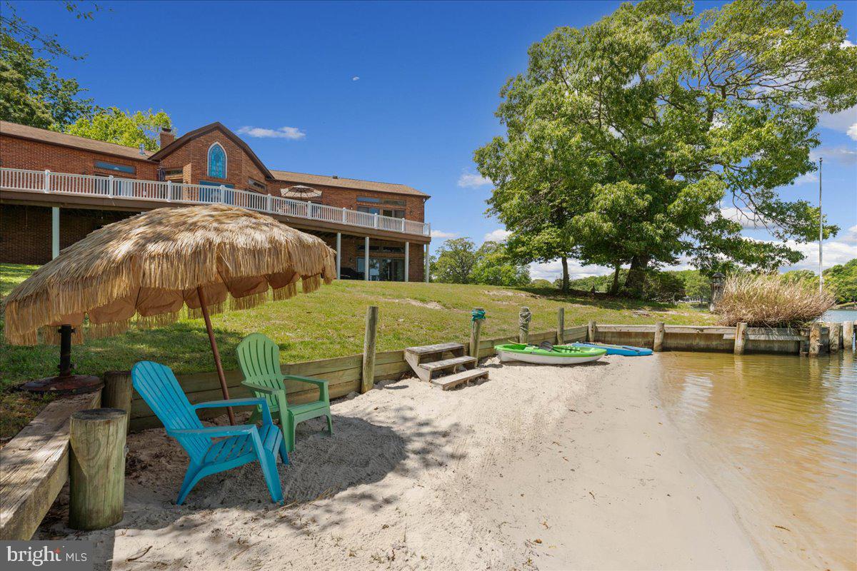 CLARKES LANDING - Residential