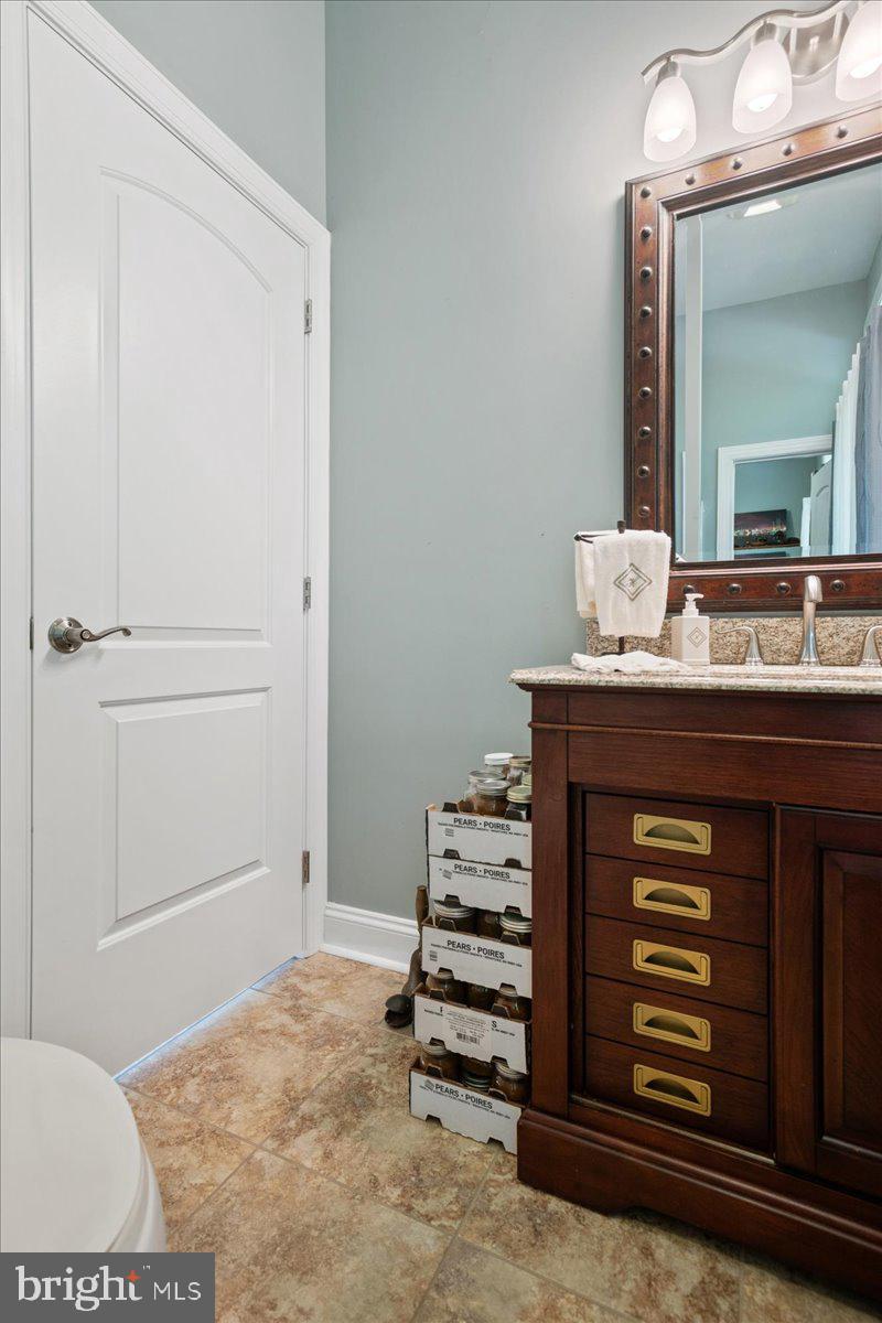 CLARKES LANDING - Residential
