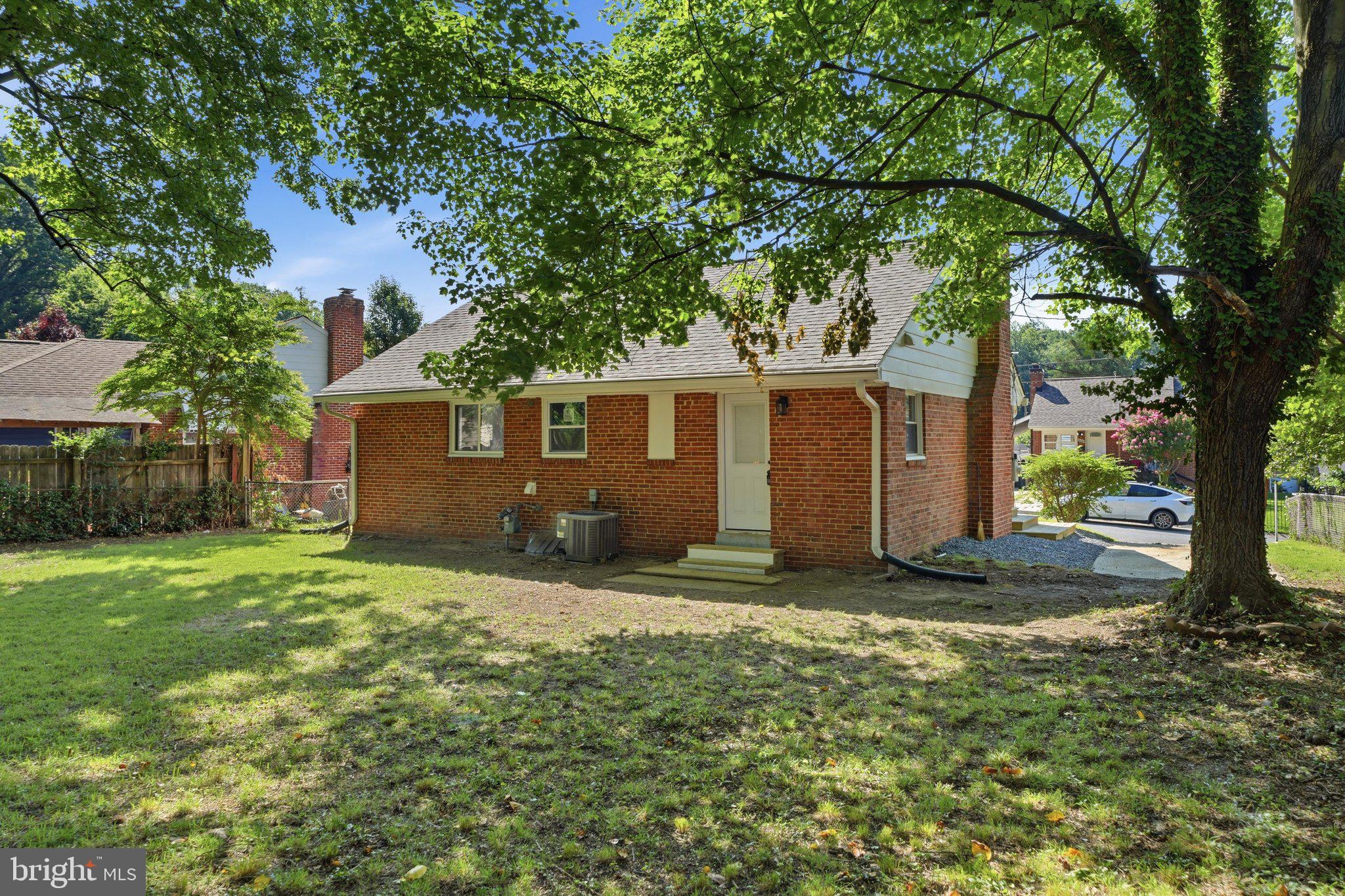 LANGLEY PARK - Residential