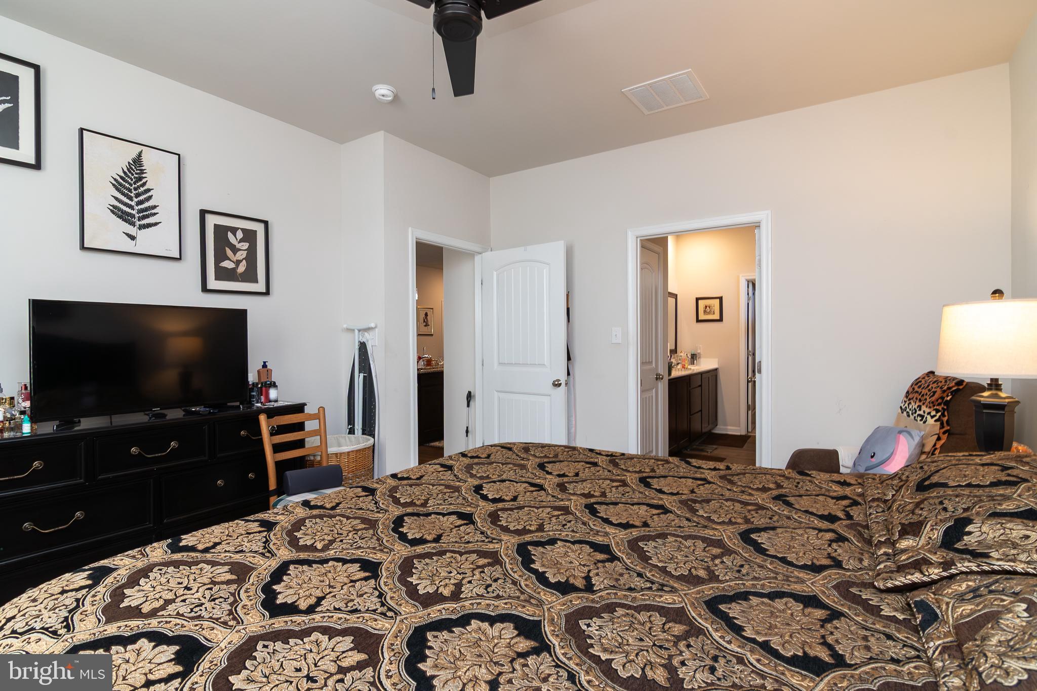 WEST SHORES AT NEW MILFORD - Residential