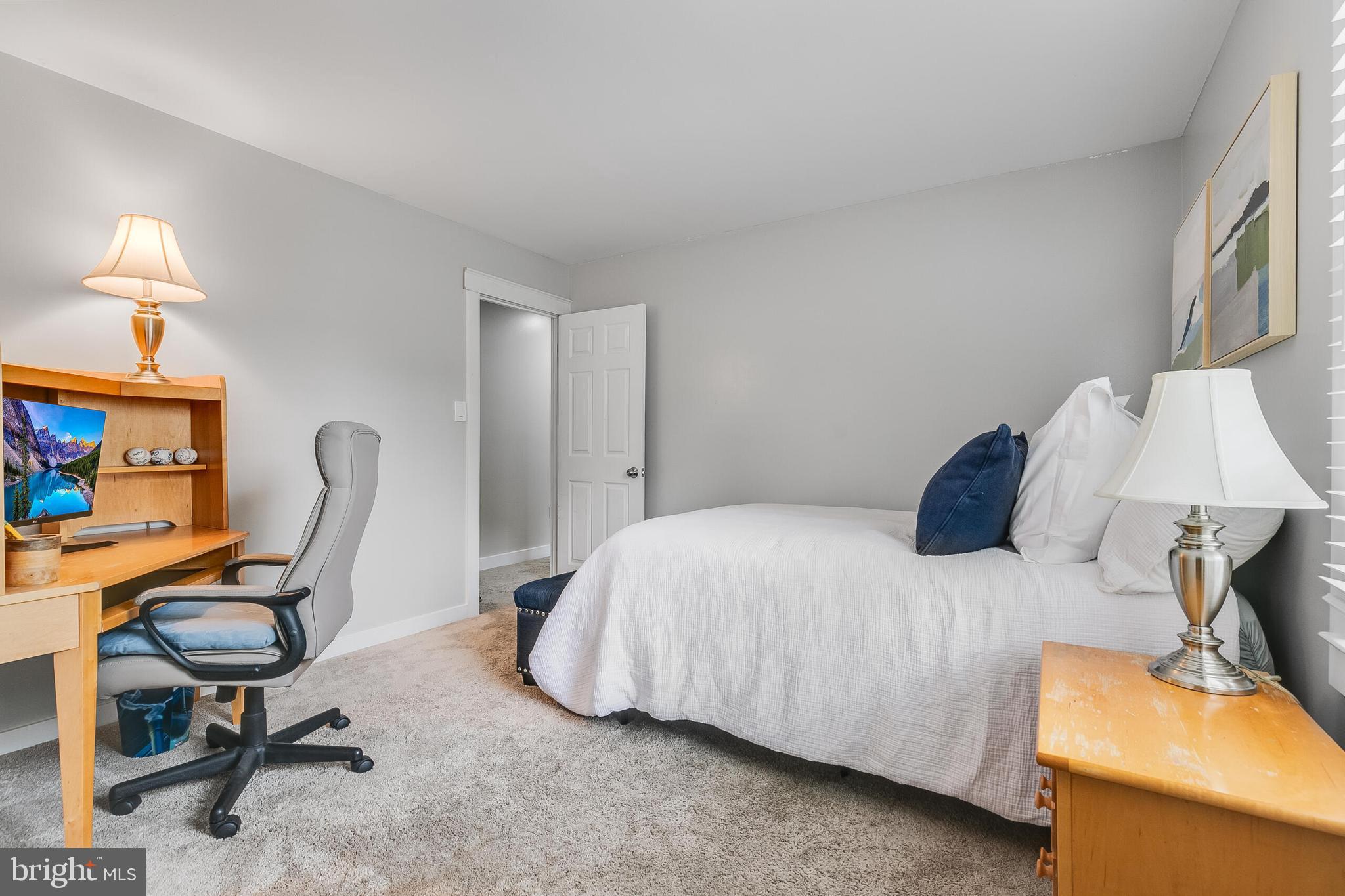 MIDDLERIDGE - Residential