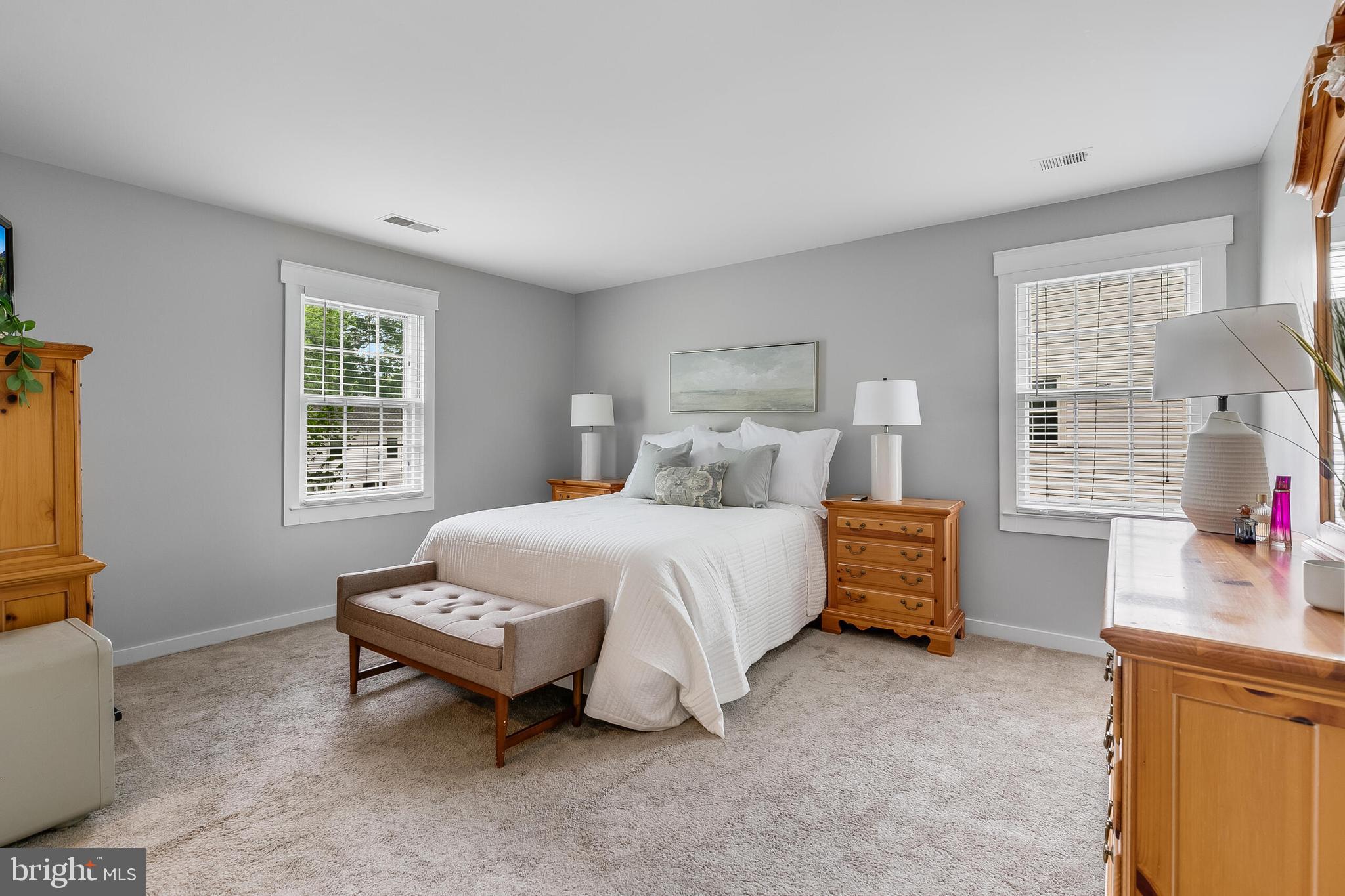 MIDDLERIDGE - Residential