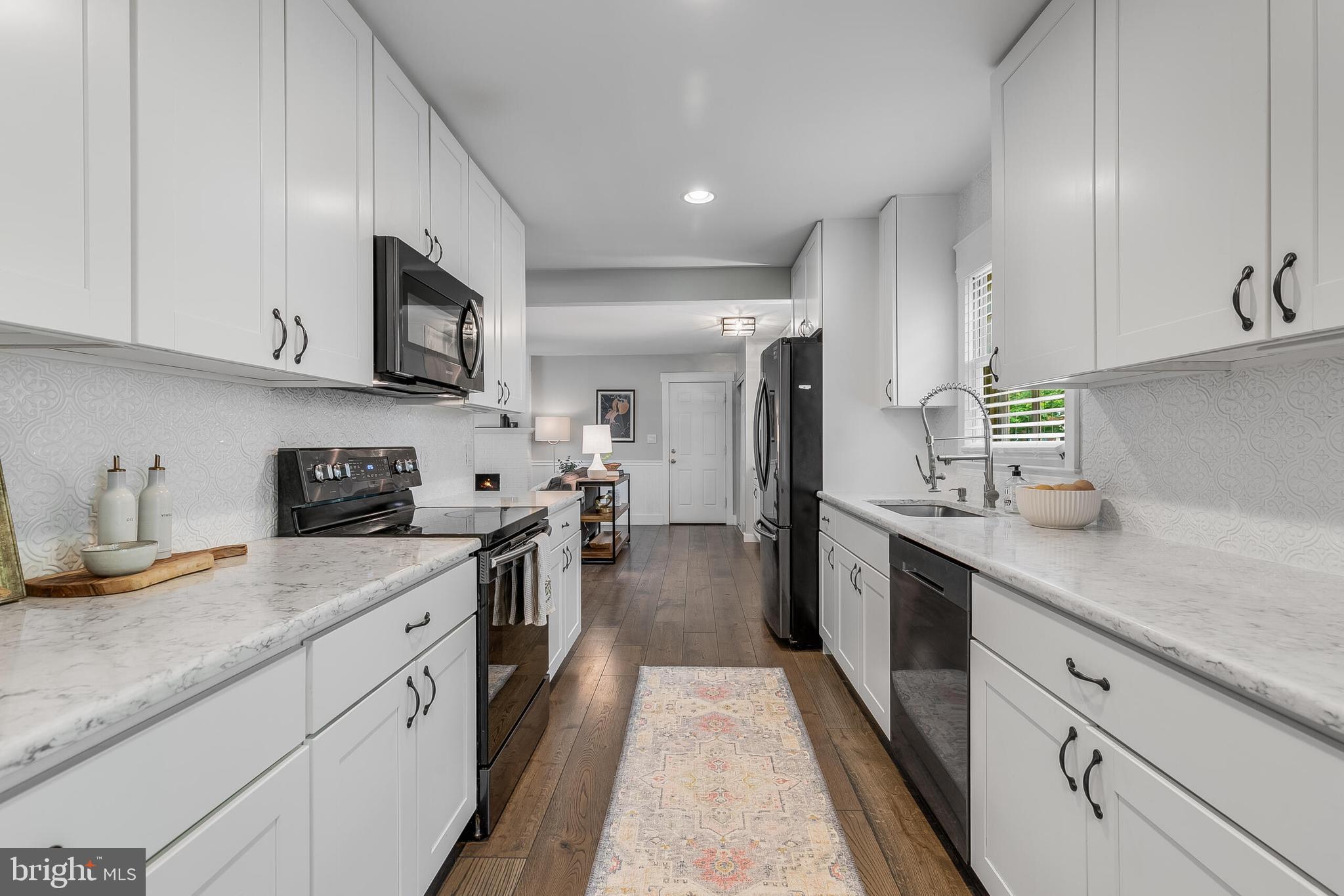 MIDDLERIDGE - Residential