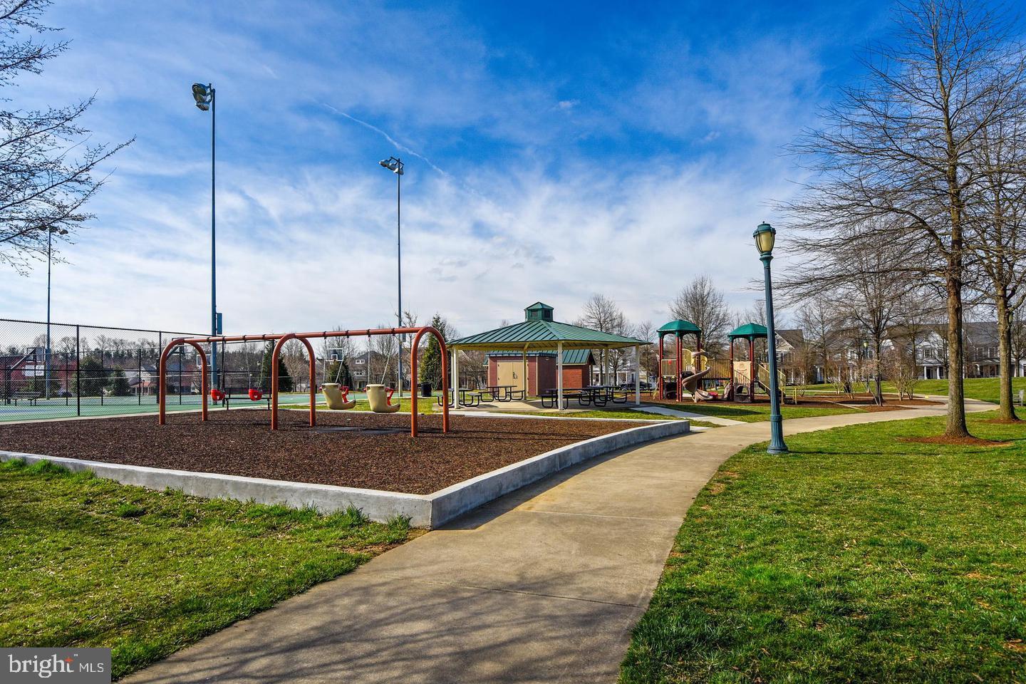 KING FARM IRVINGTON - Residential