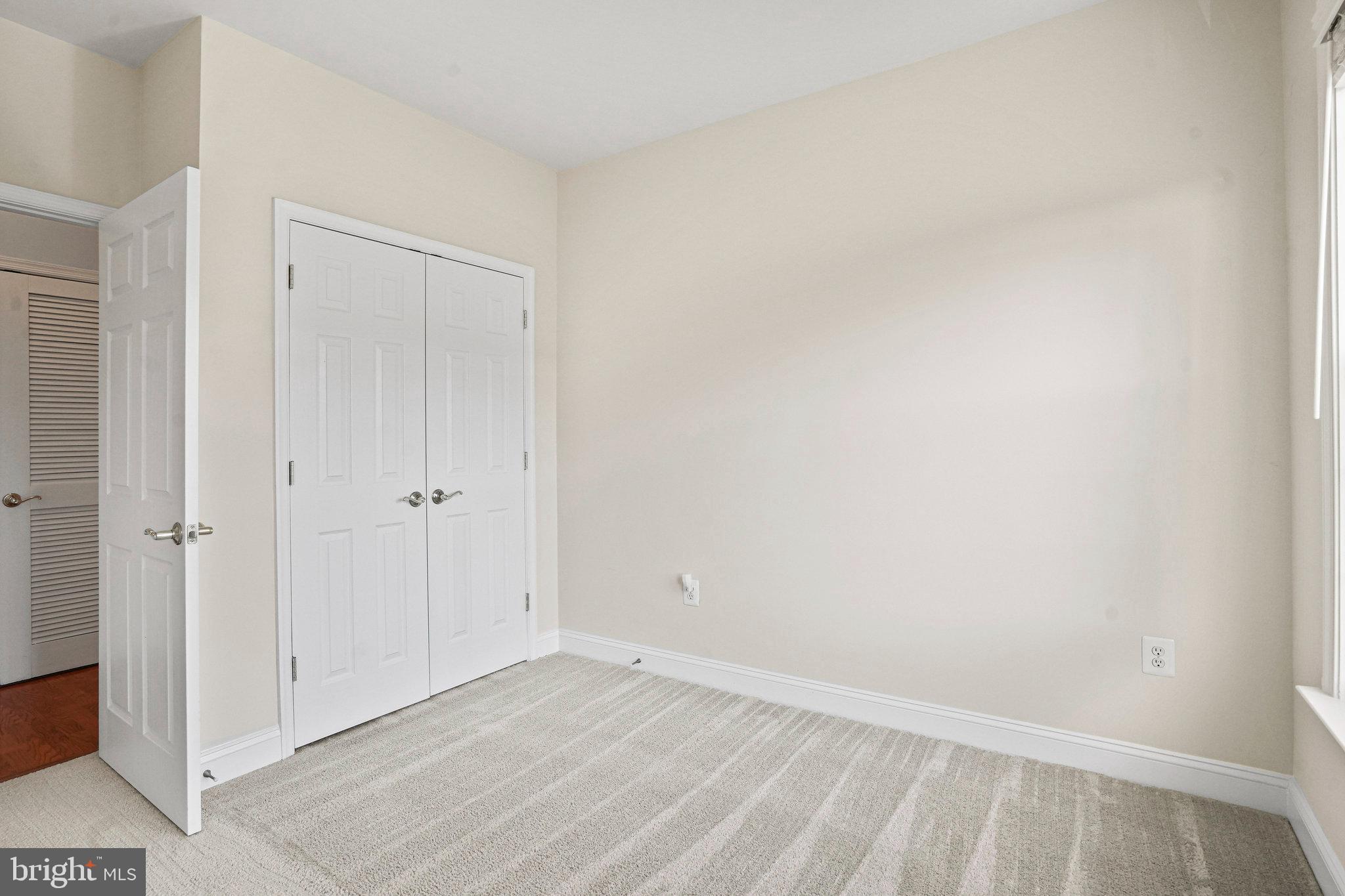 KING FARM IRVINGTON - Residential