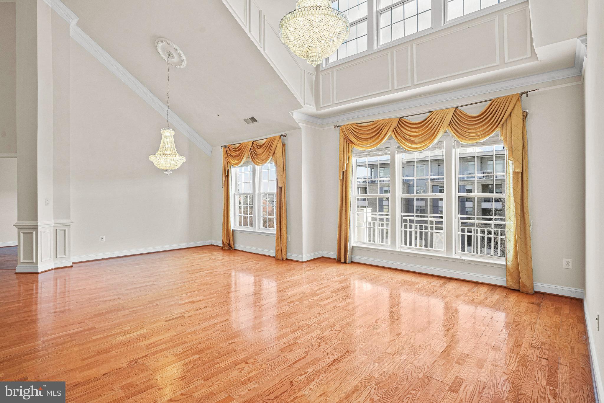 KING FARM IRVINGTON - Residential