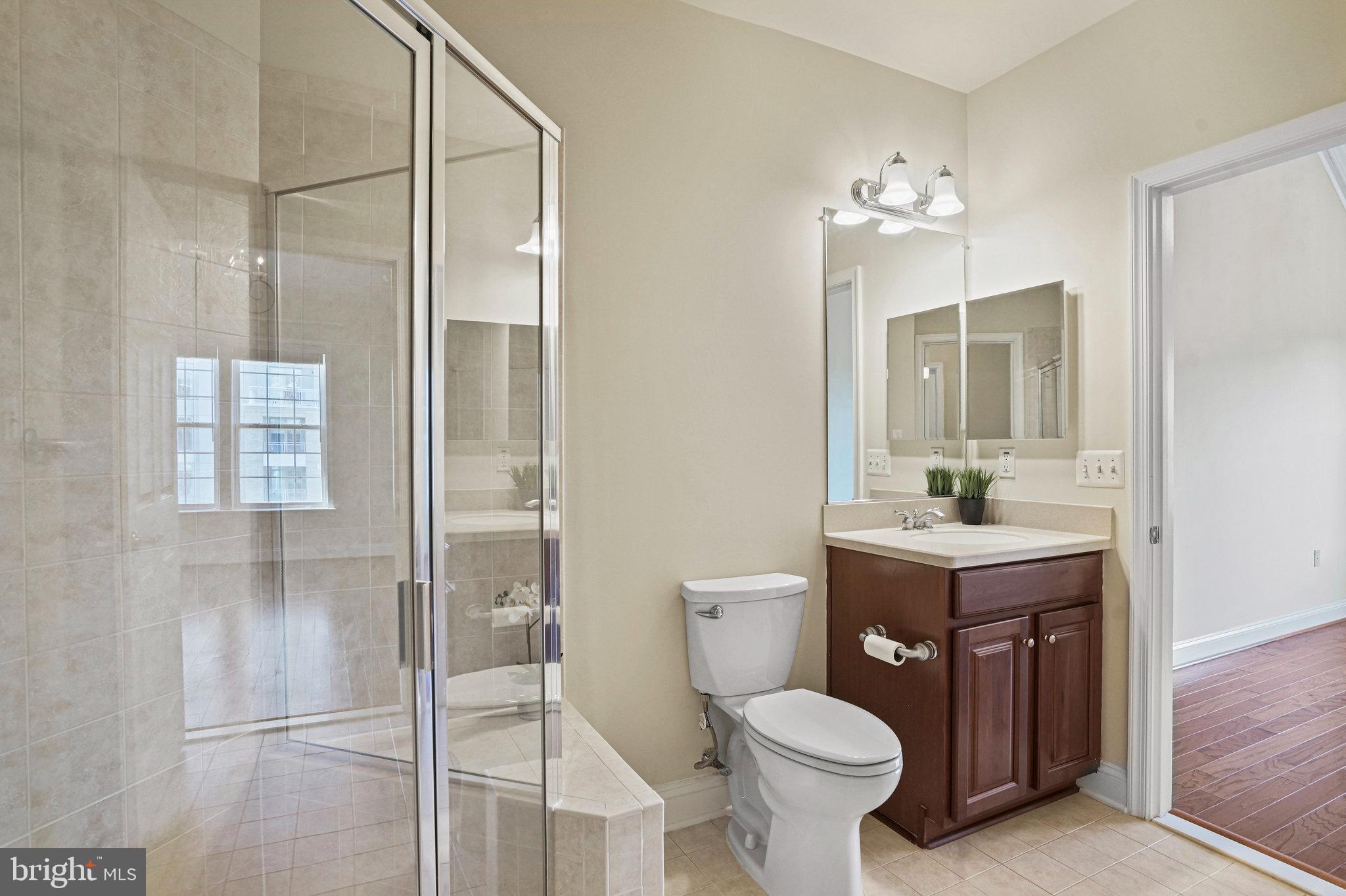 KING FARM IRVINGTON - Residential