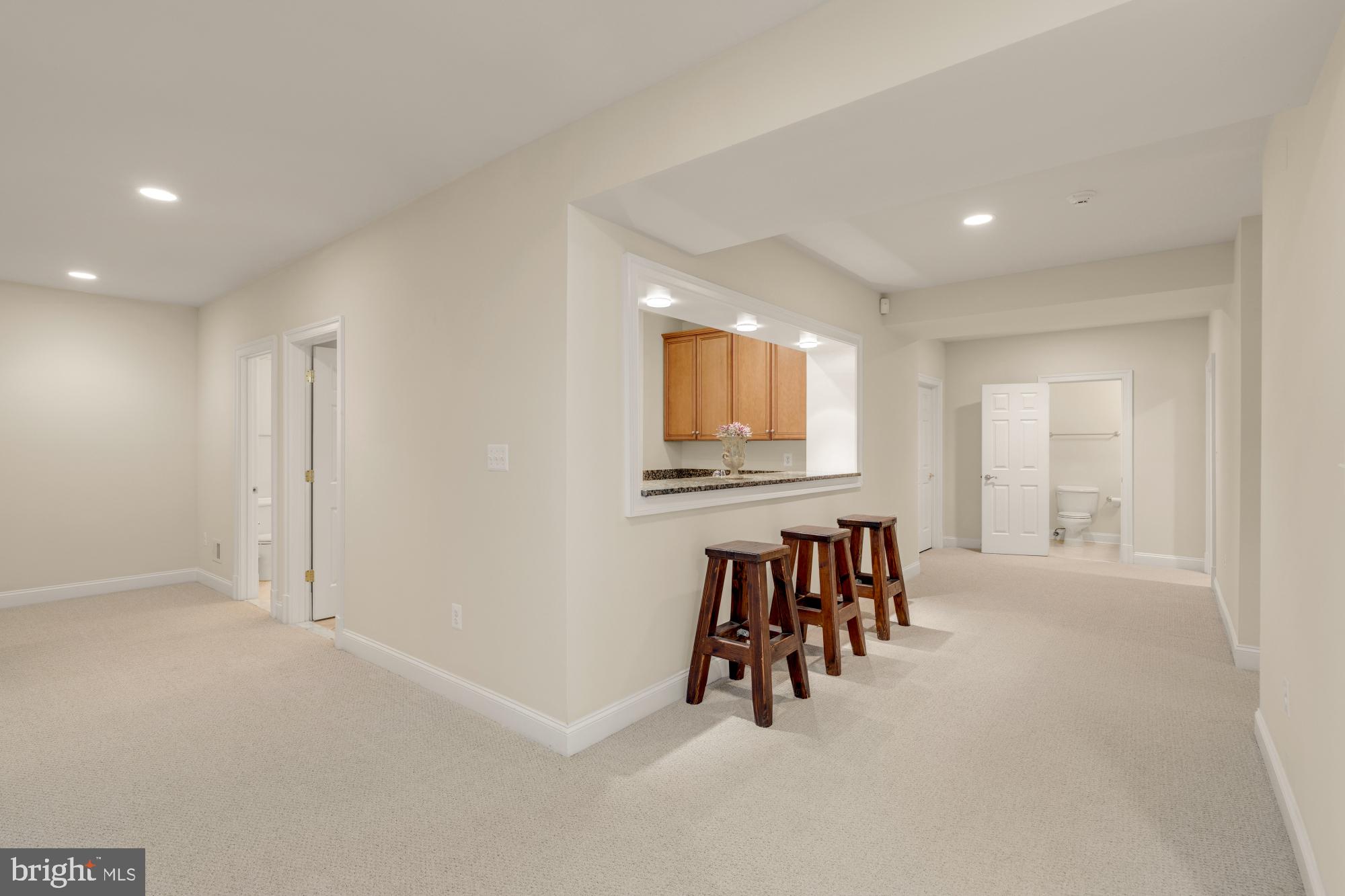 LINWAY PARK OF MCLEAN - Residential