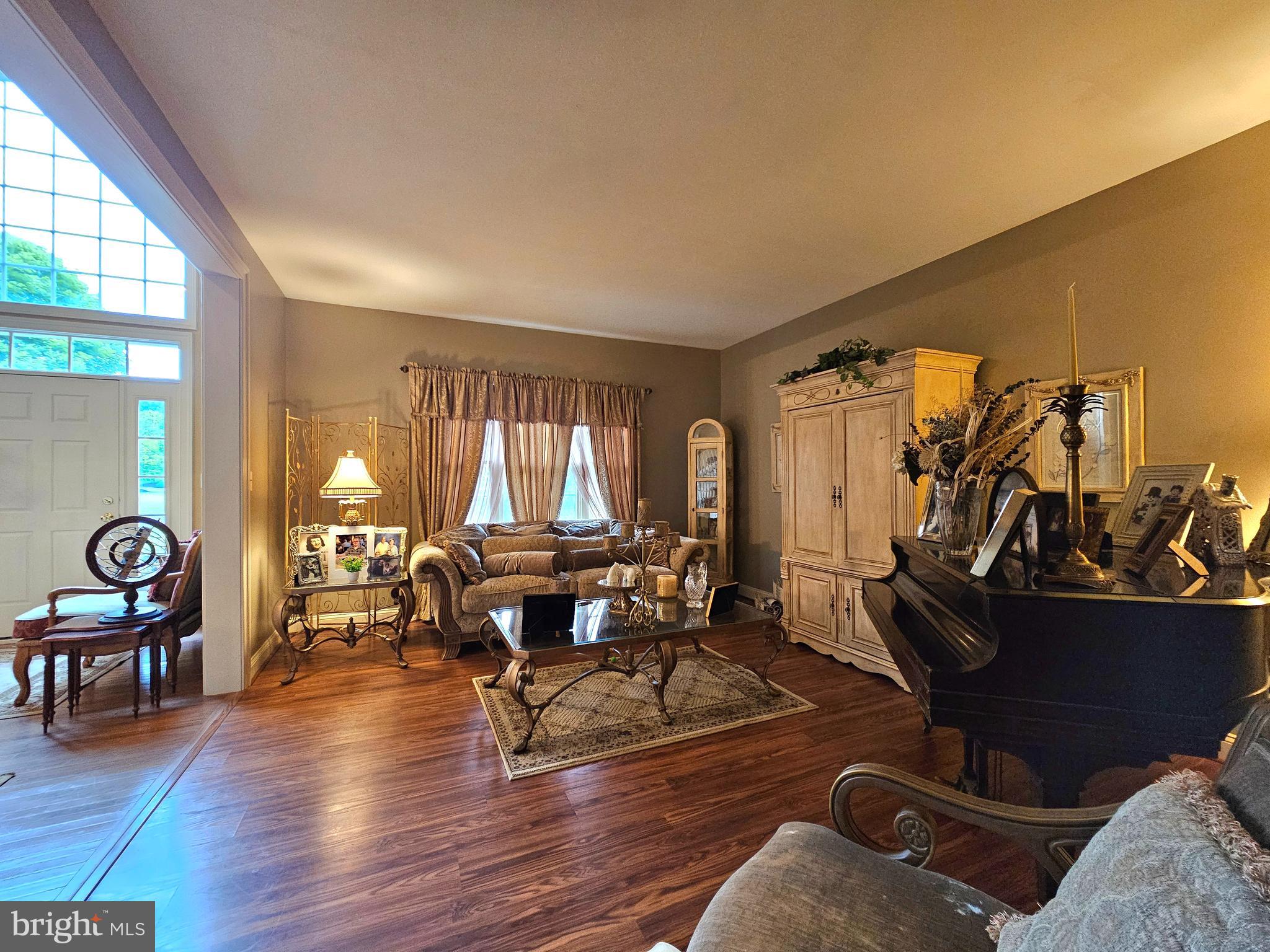 FOX CREEK ESTATES - Residential