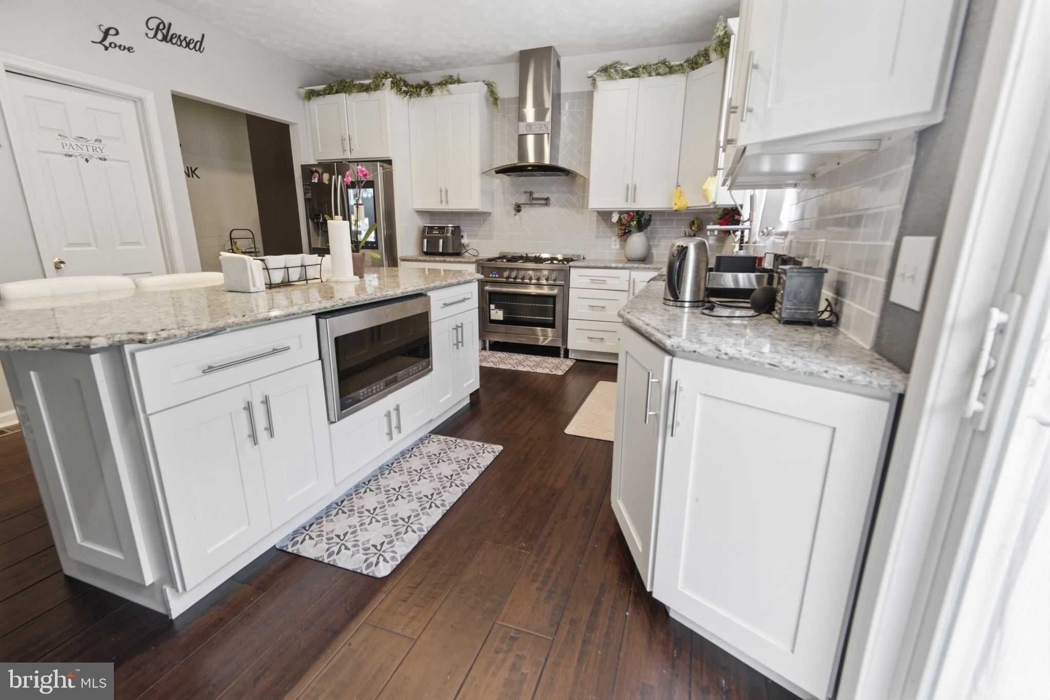 TOWNSEND VILLAGE IL - Residential