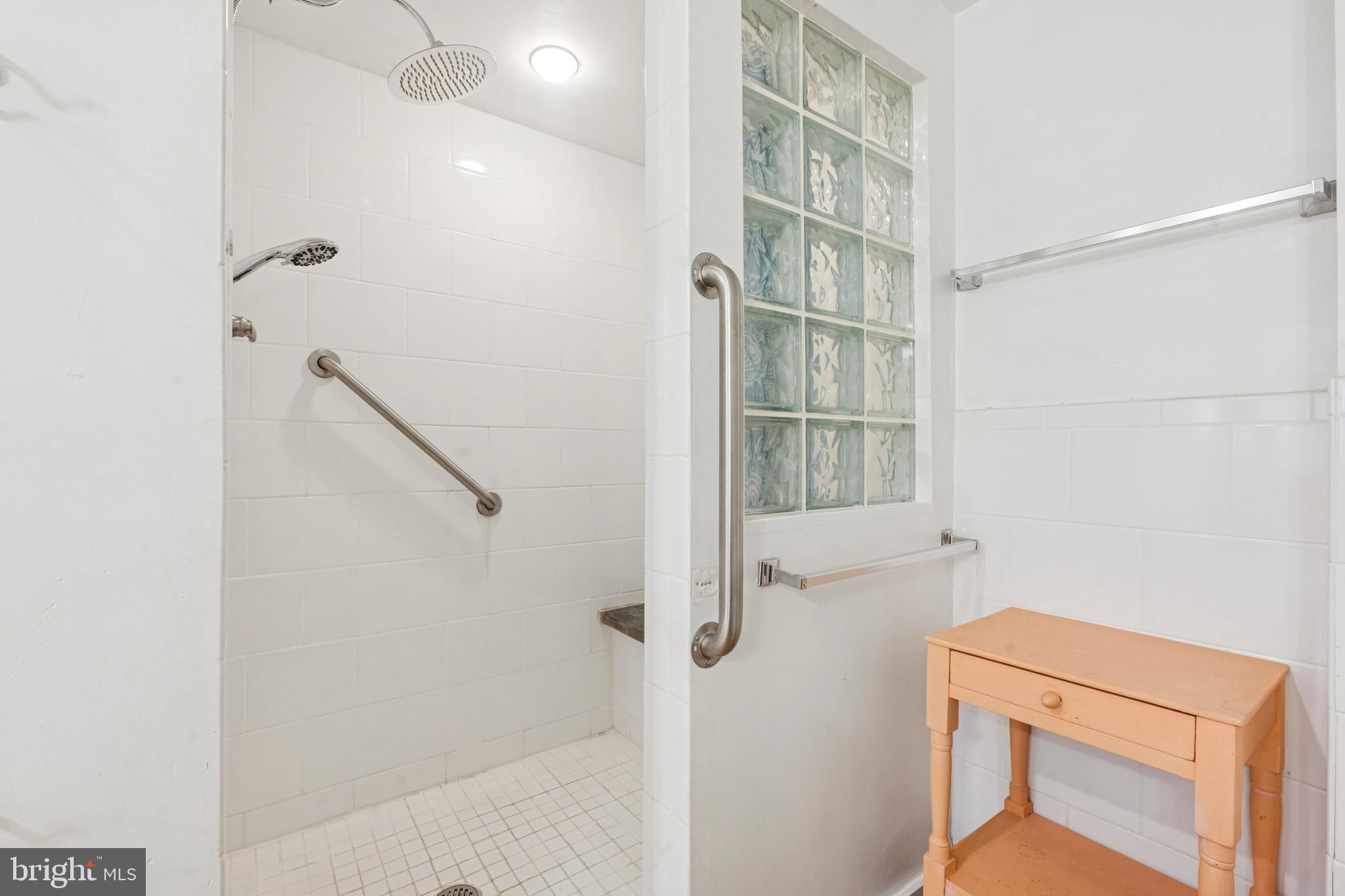 CALLOWHILL - Residential