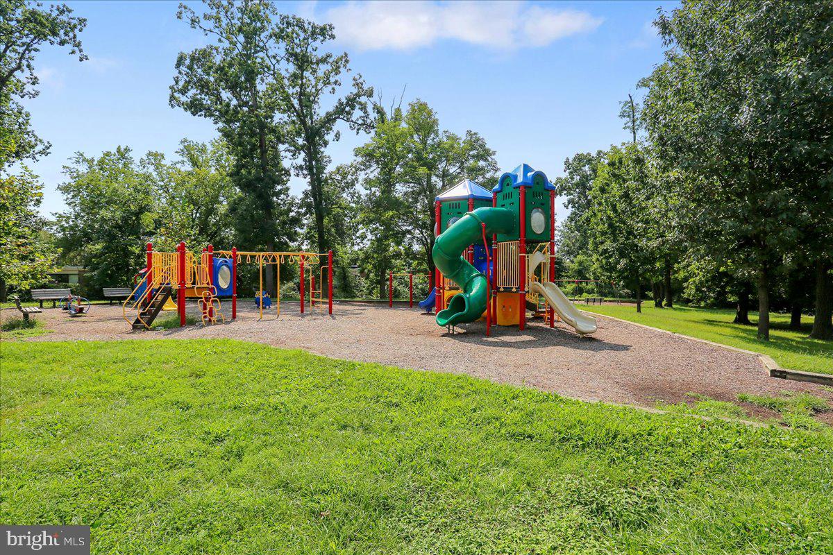 ROSEMARY HILLS - Residential