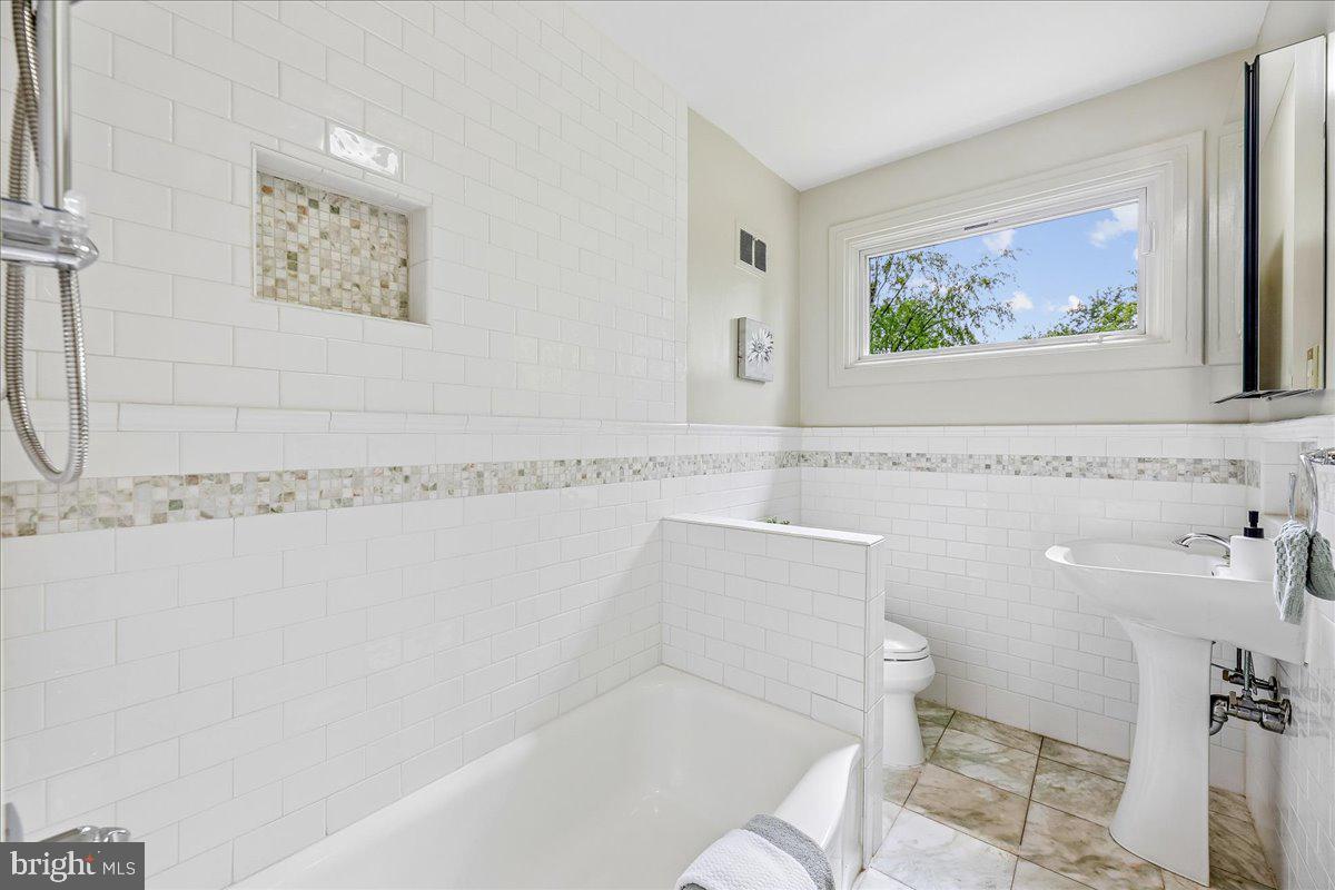 ROSEMARY HILLS - Residential