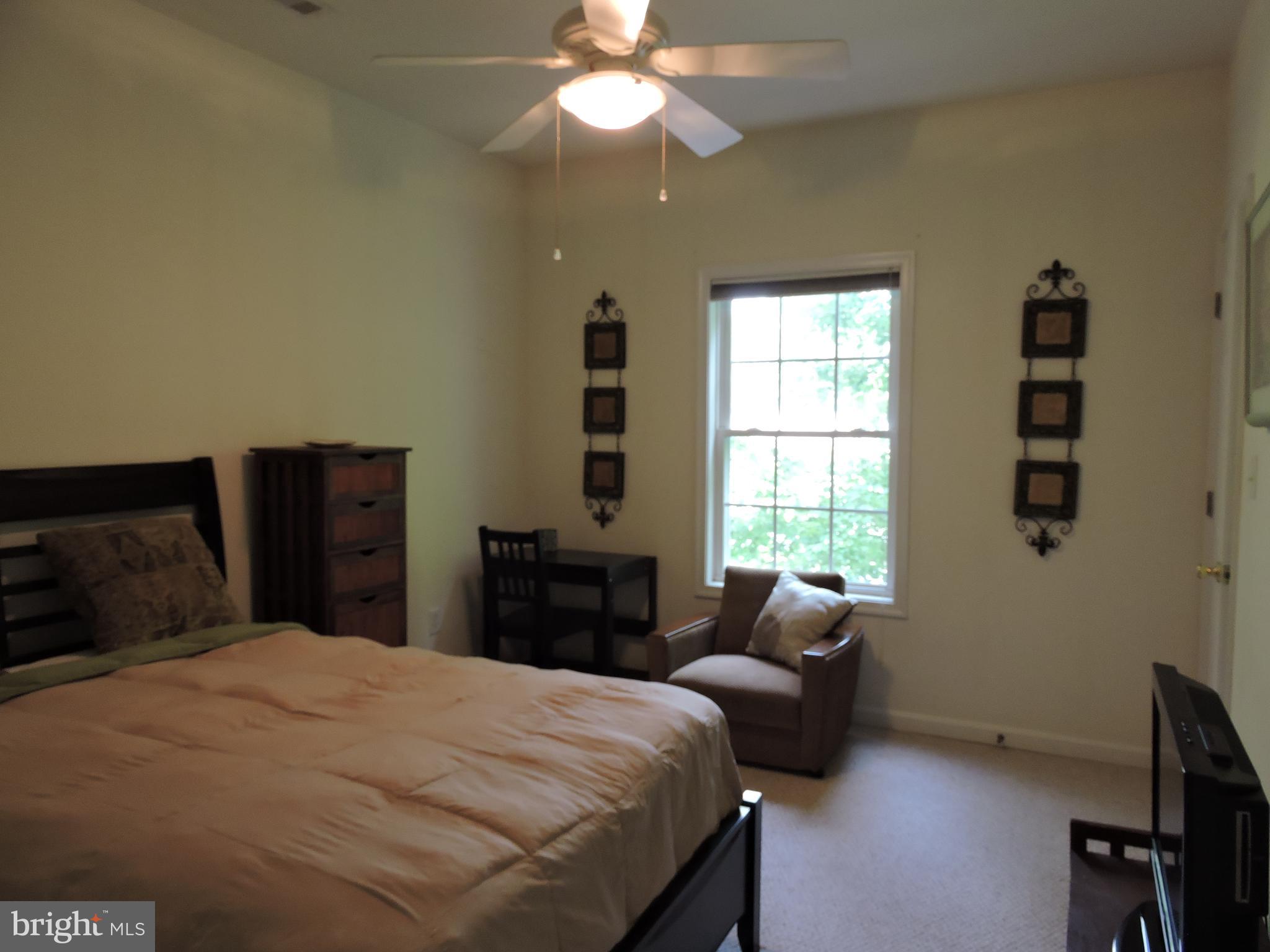 CREEKWOOD - Residential