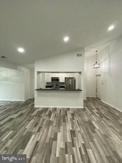 DEEP CREEK COMMONS - Residential