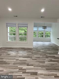 DEEP CREEK COMMONS - Residential
