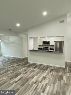 DEEP CREEK COMMONS - Residential
