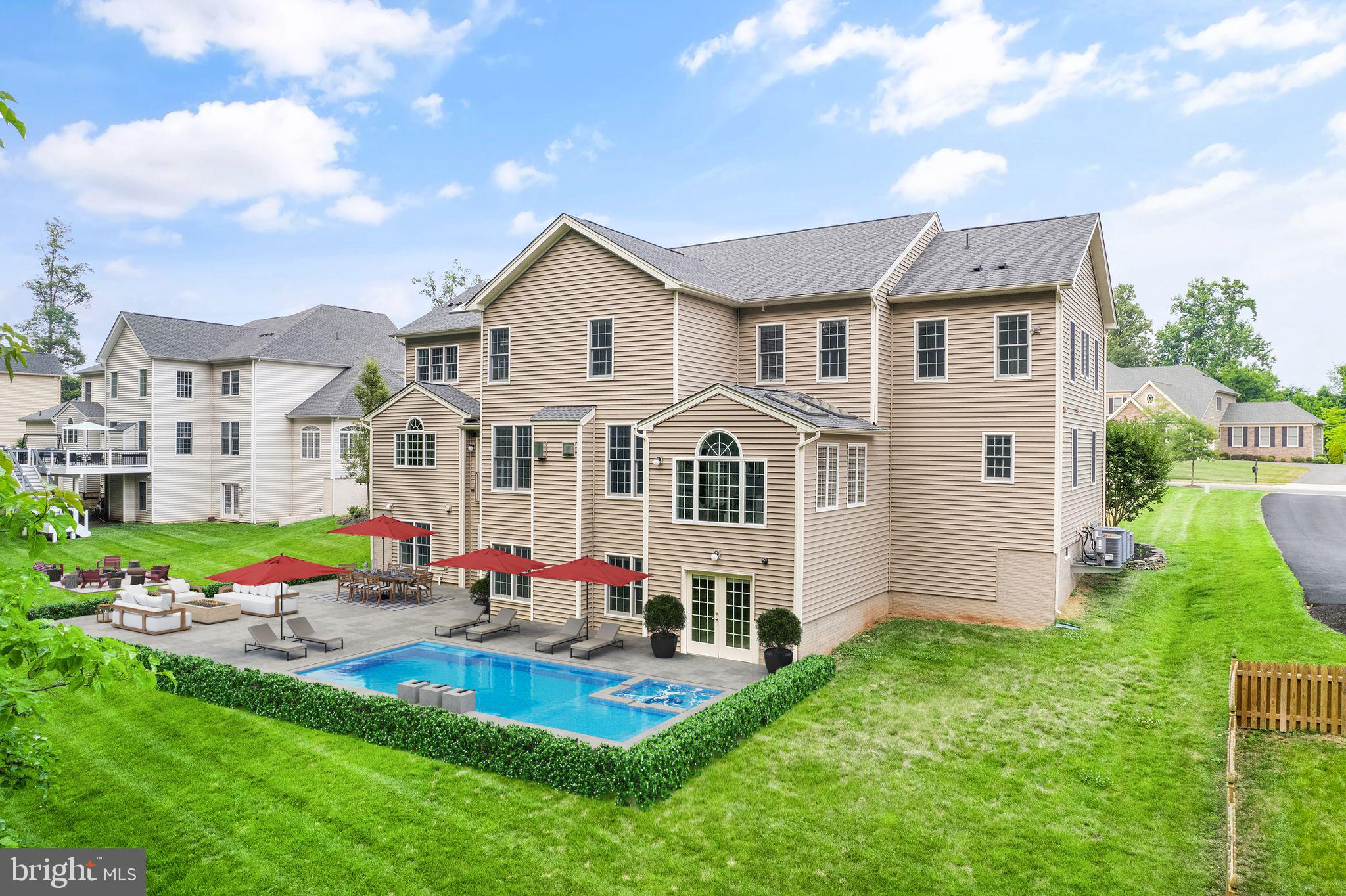 DOMINION VALLEY COUNTRY CLUB - Residential