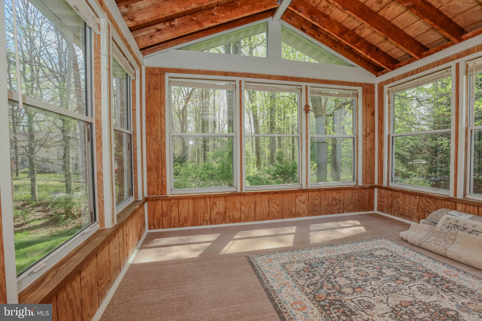 HUNTERS RUN - Residential Lease