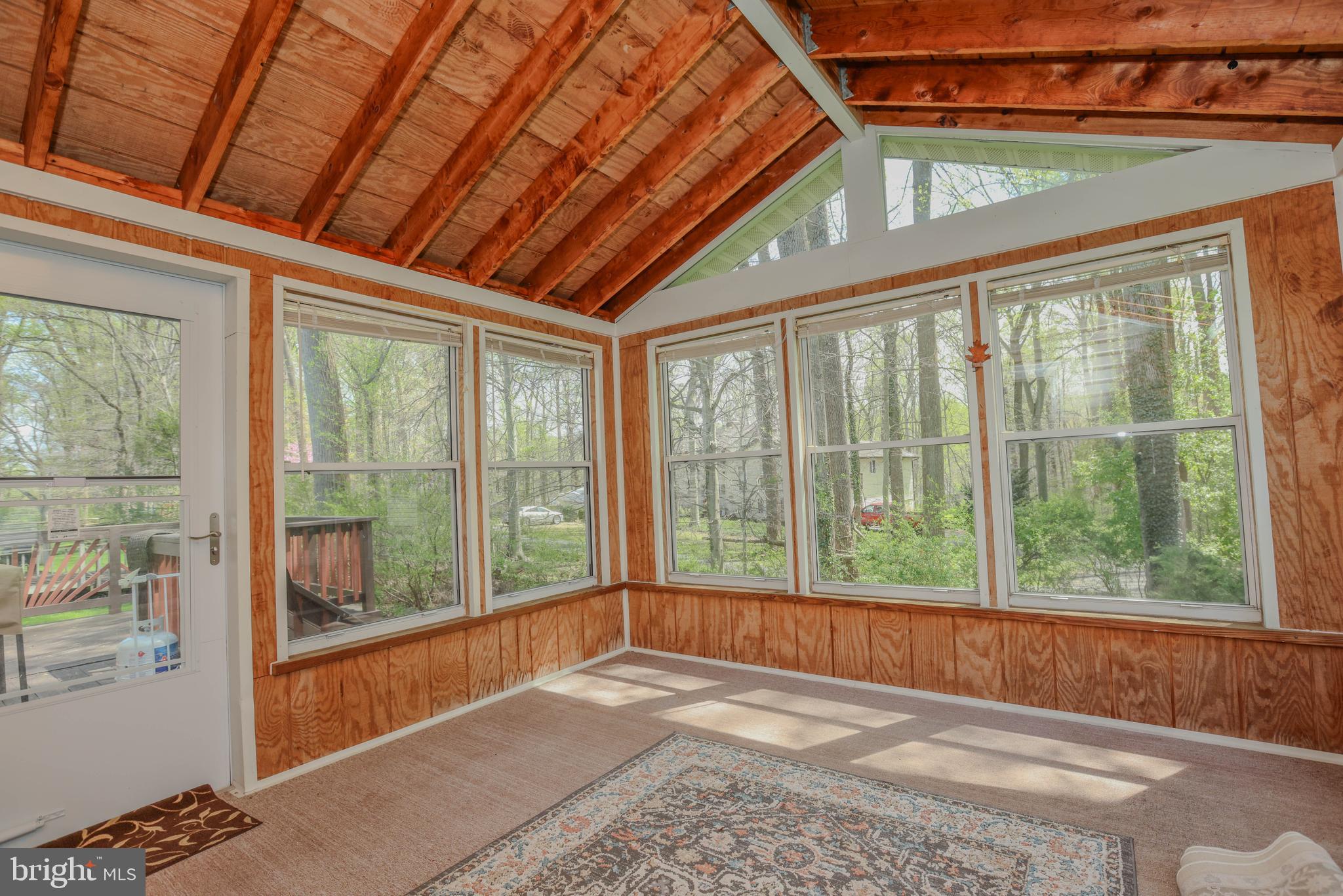 HUNTERS RUN - Residential Lease