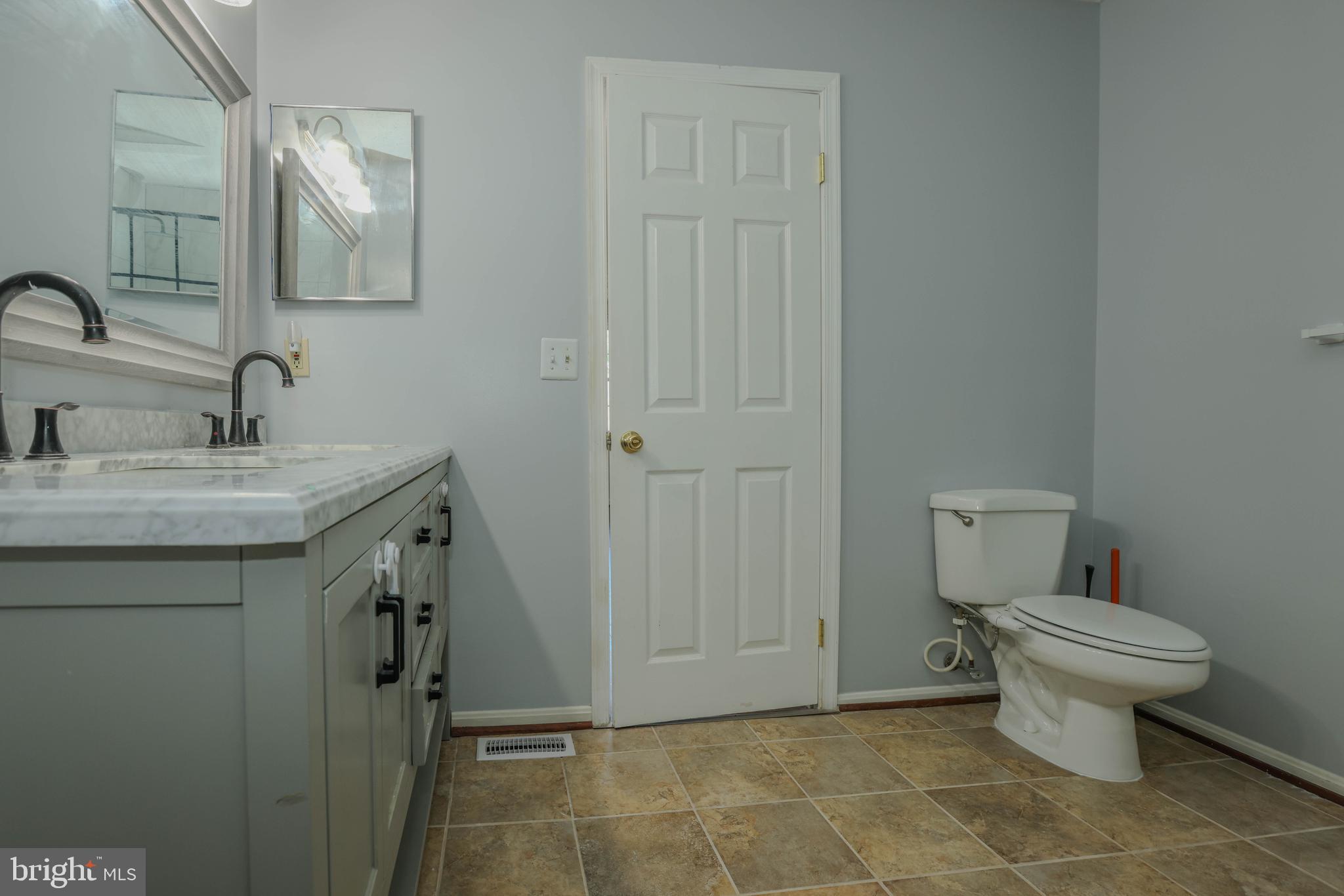 HUNTERS RUN - Residential Lease