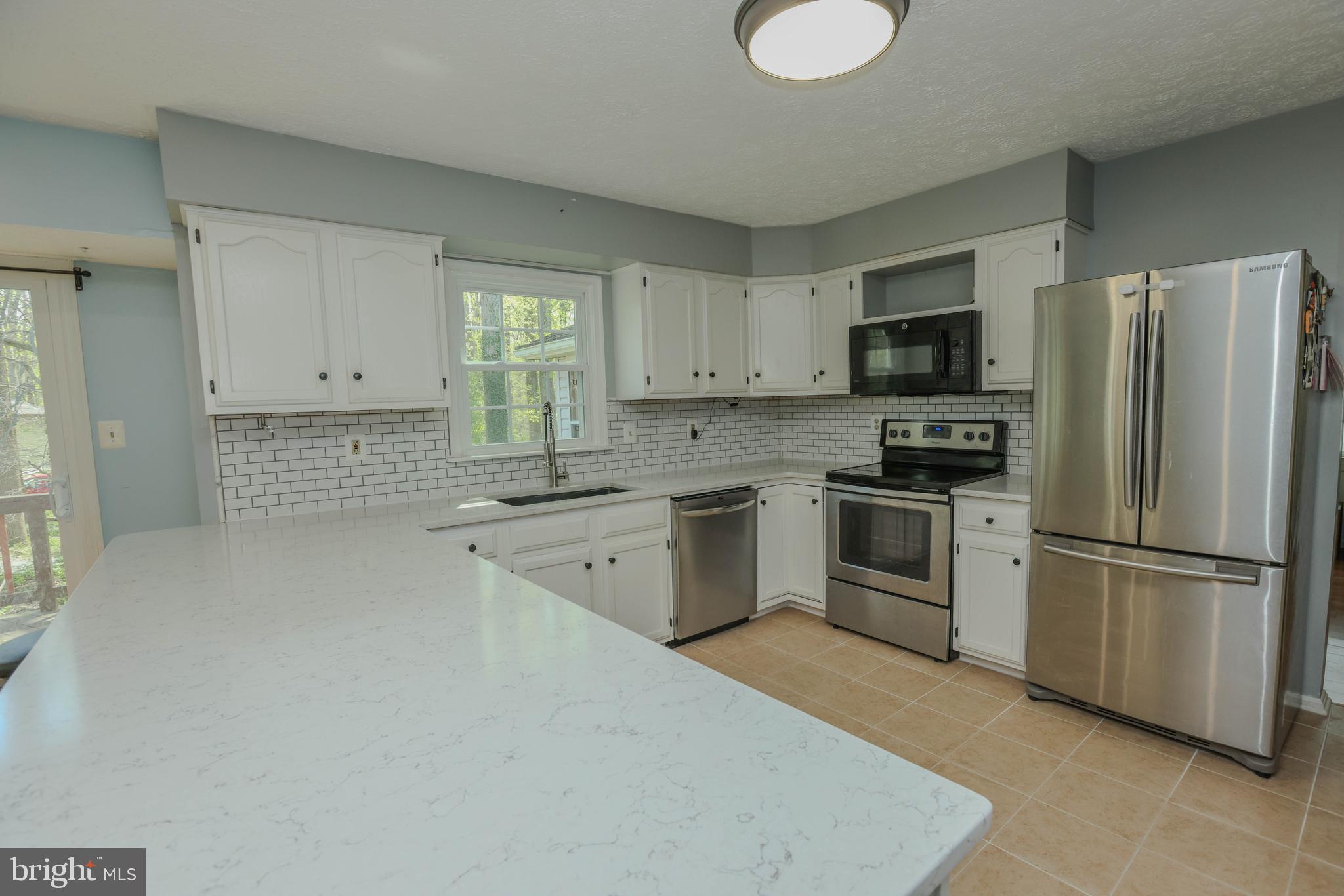HUNTERS RUN - Residential Lease