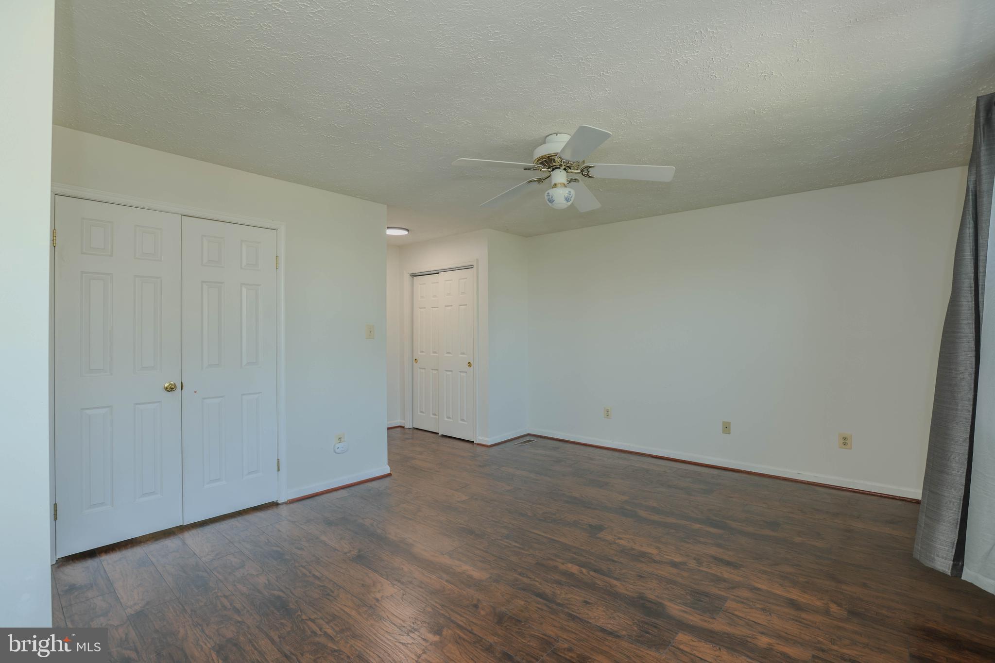 HUNTERS RUN - Residential Lease