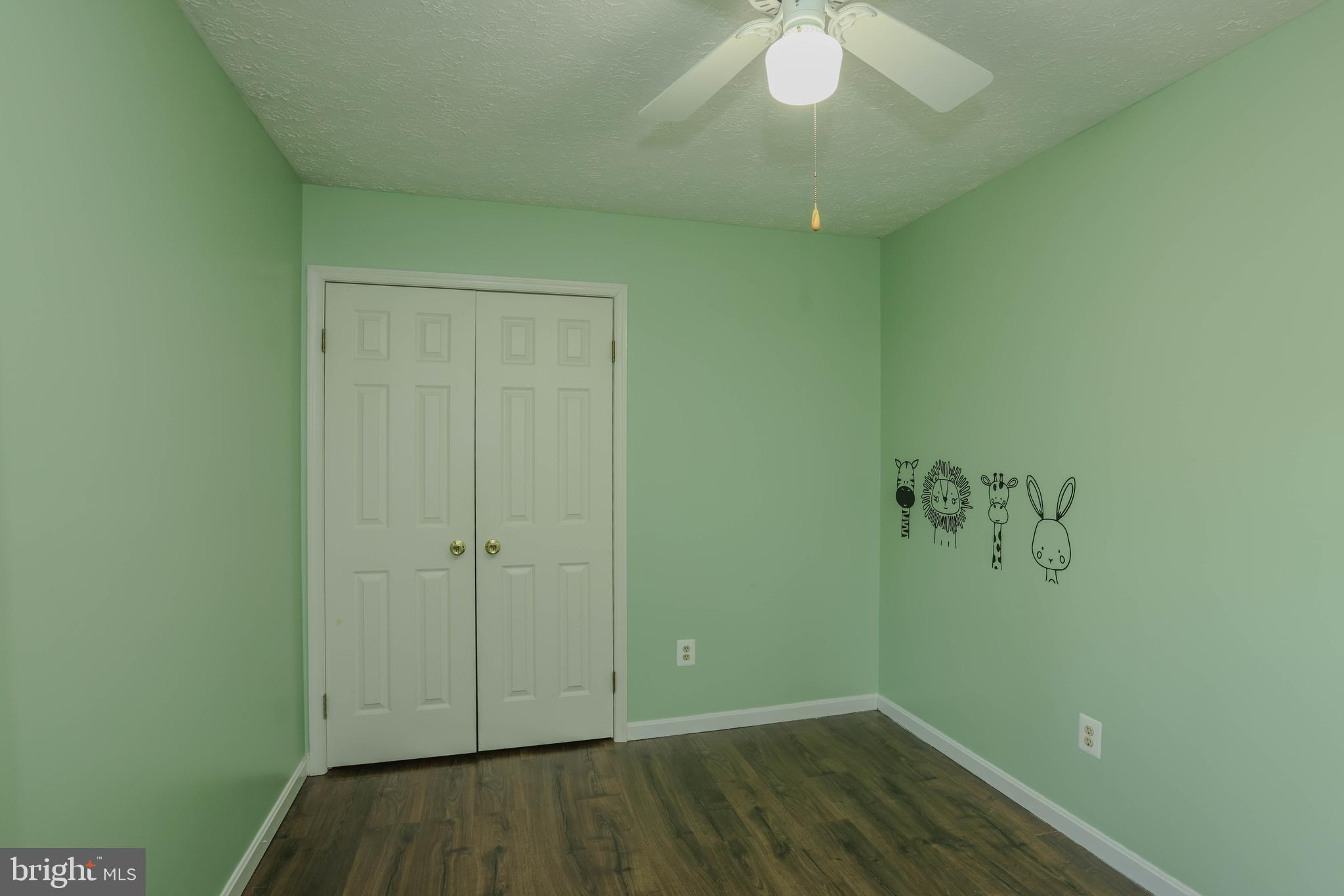 HUNTERS RUN - Residential Lease