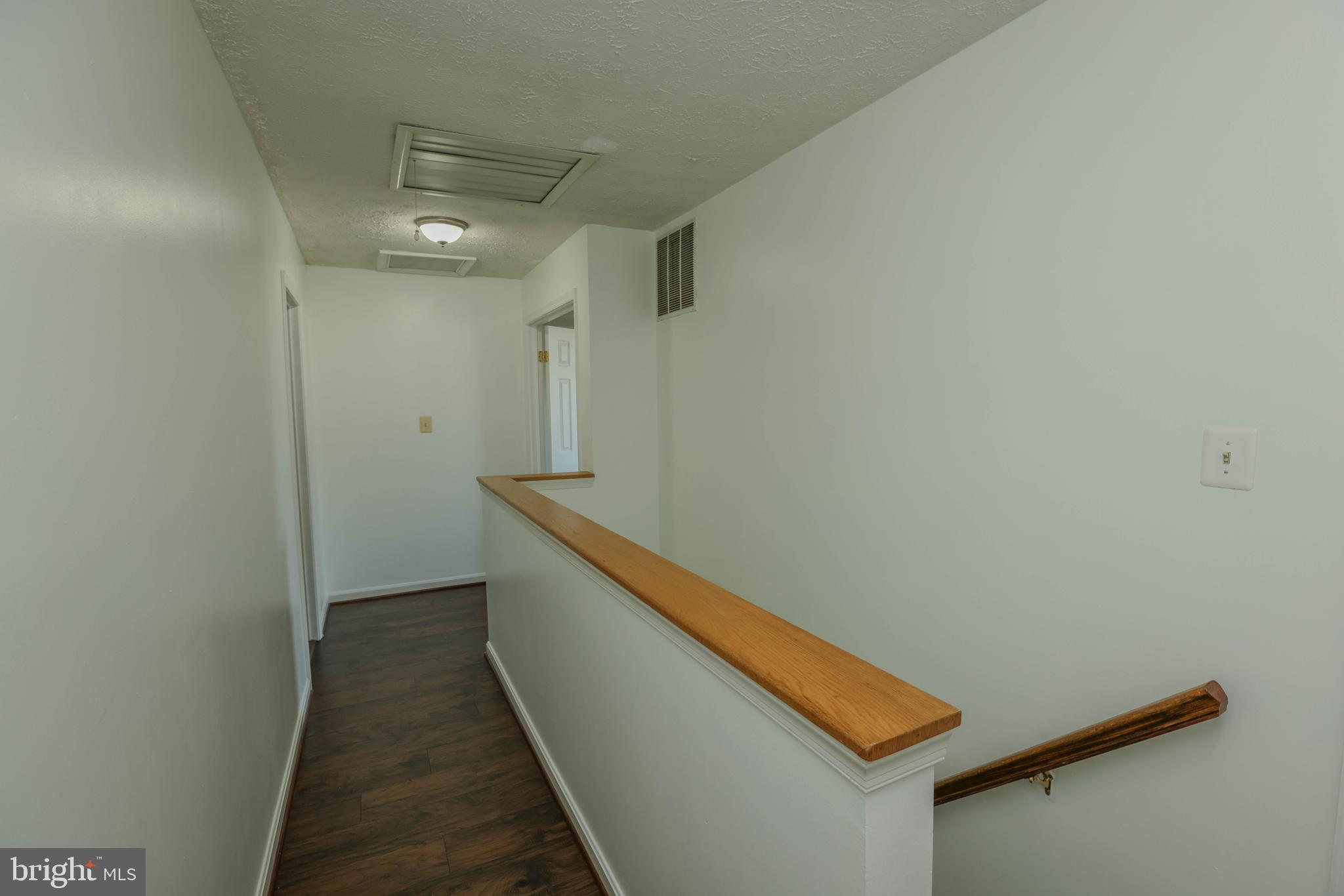 HUNTERS RUN - Residential Lease