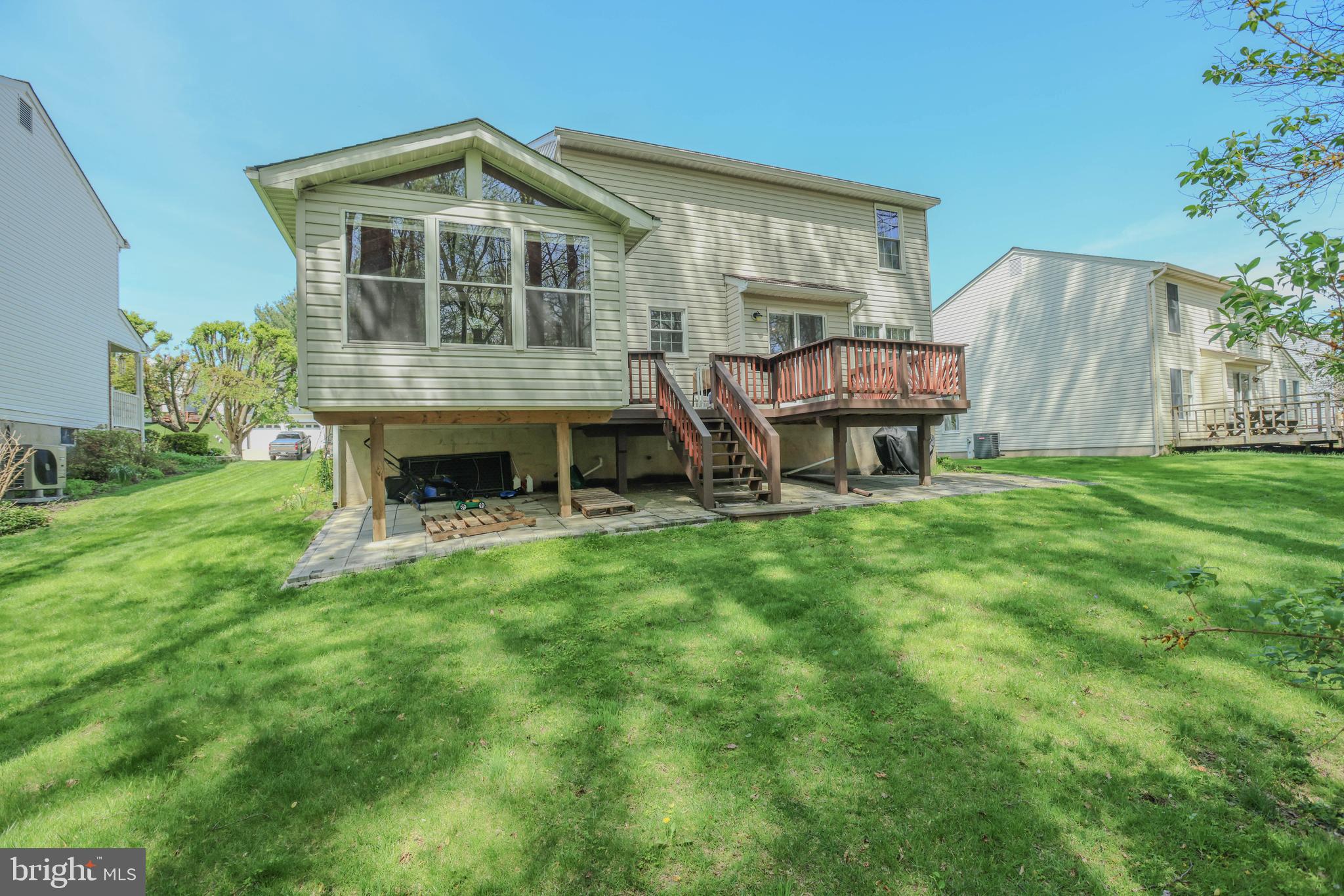 HUNTERS RUN - Residential Lease