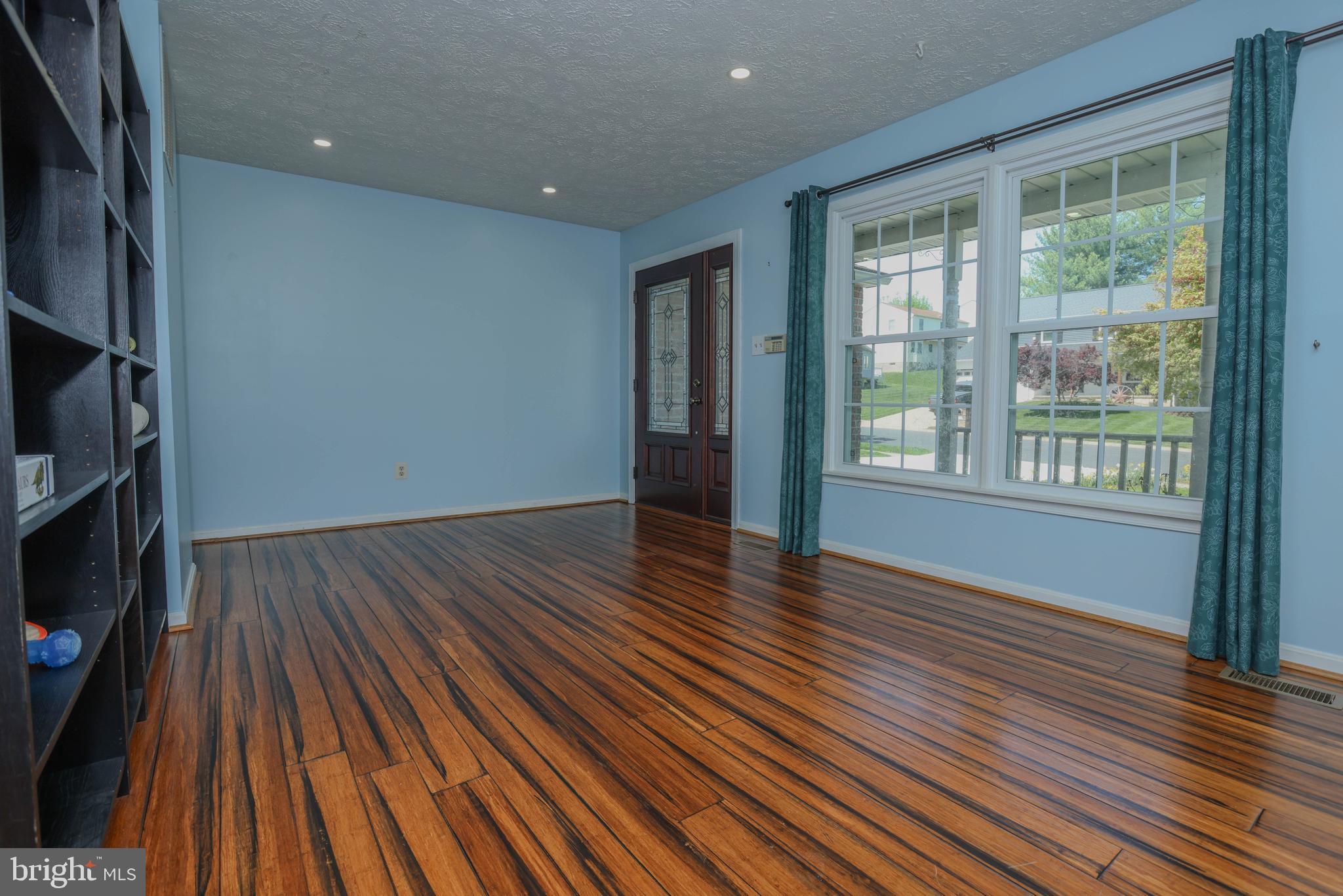 HUNTERS RUN - Residential Lease