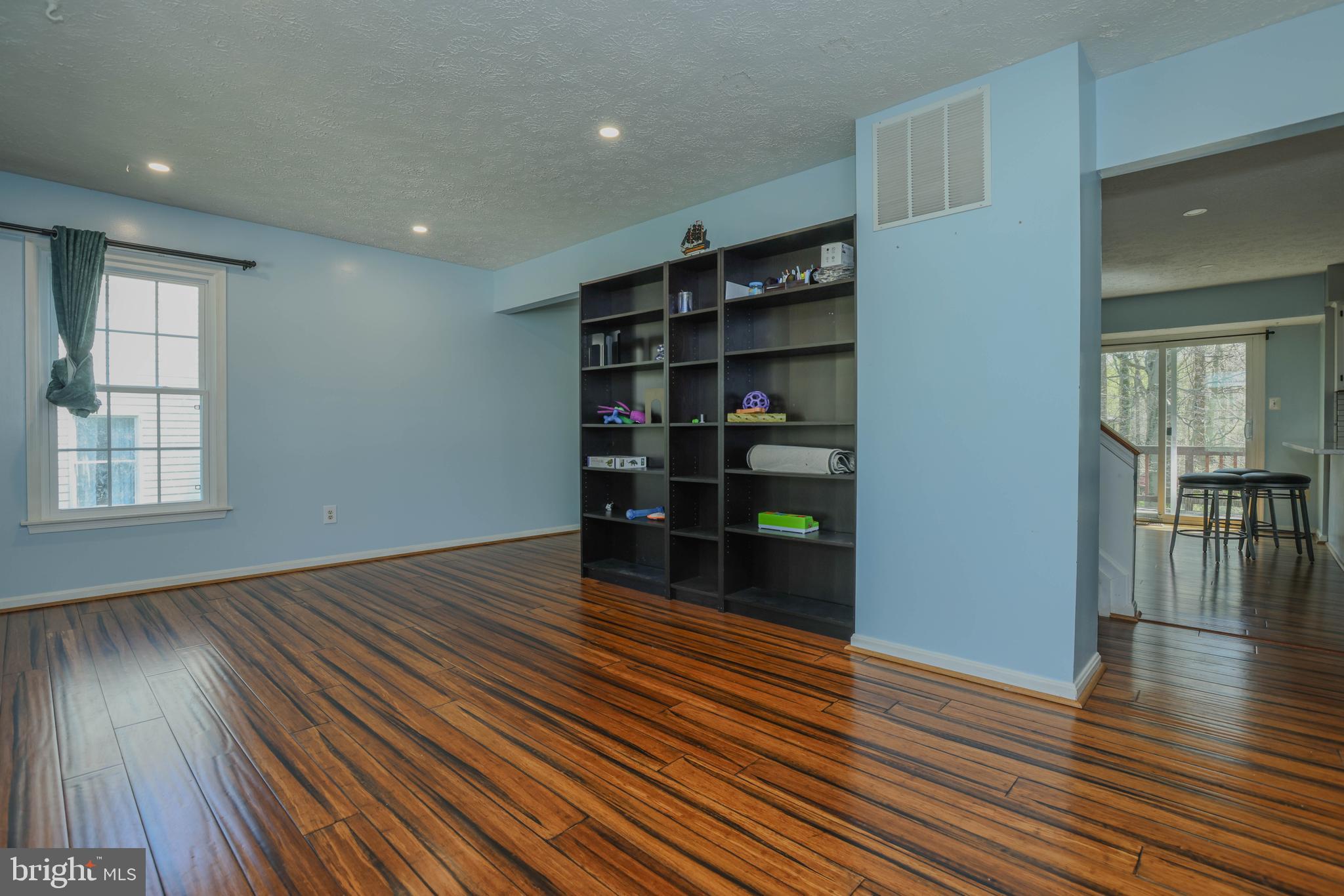 HUNTERS RUN - Residential Lease
