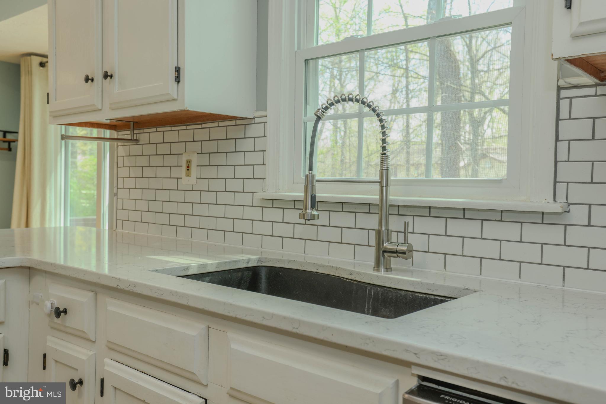 HUNTERS RUN - Residential Lease
