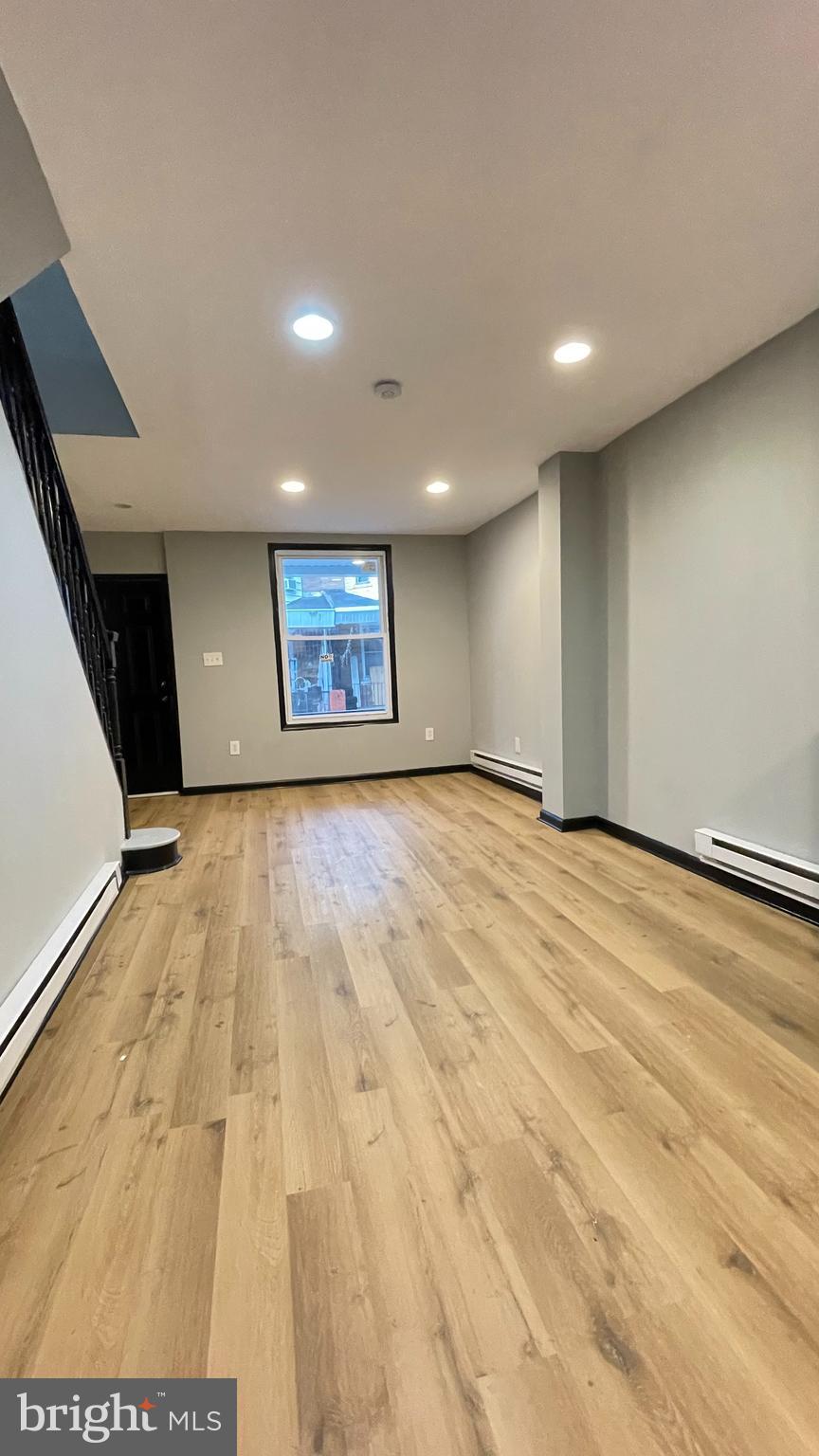 KENSINGTON - Residential