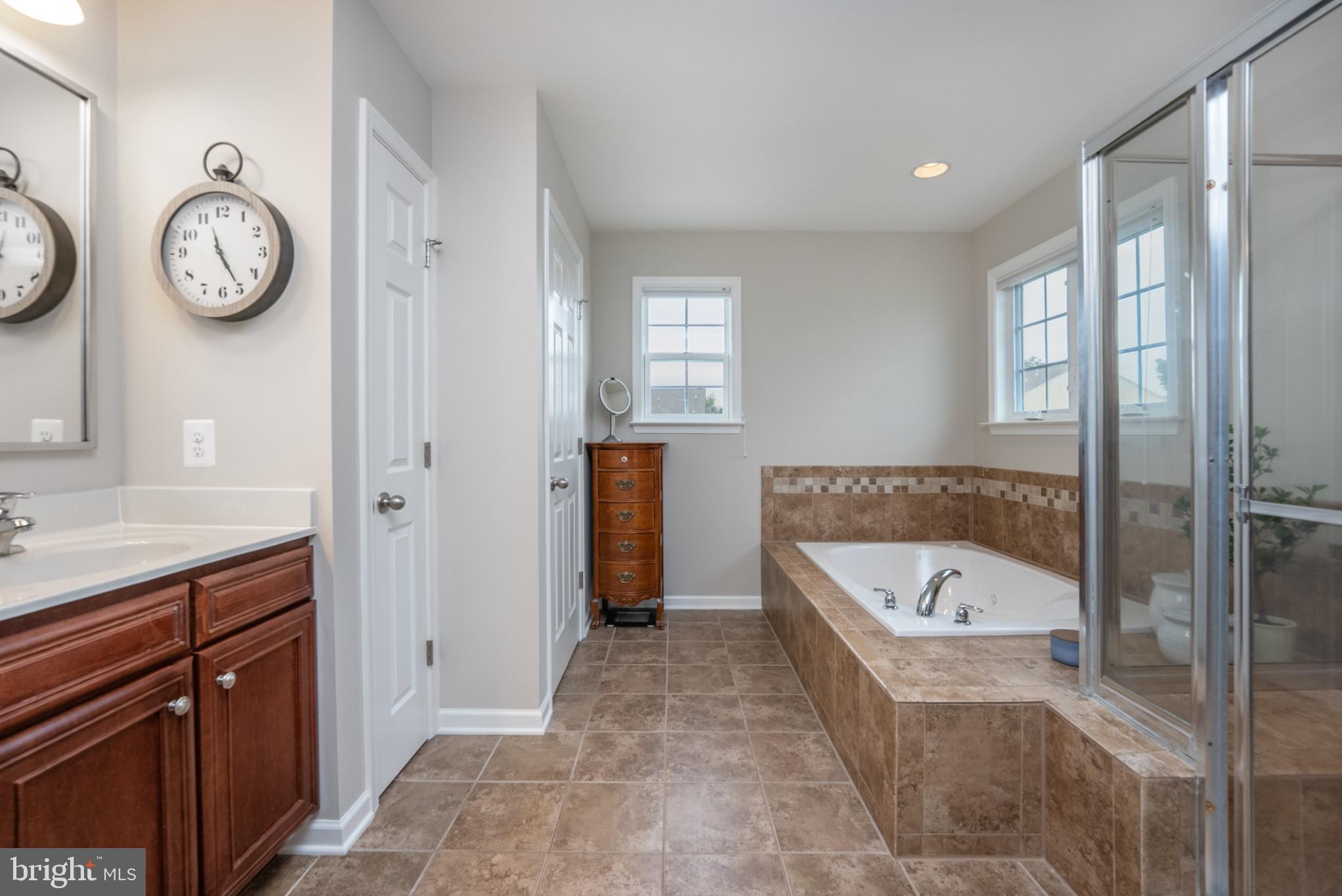 SADDLE RIDGE ESTATES - Residential