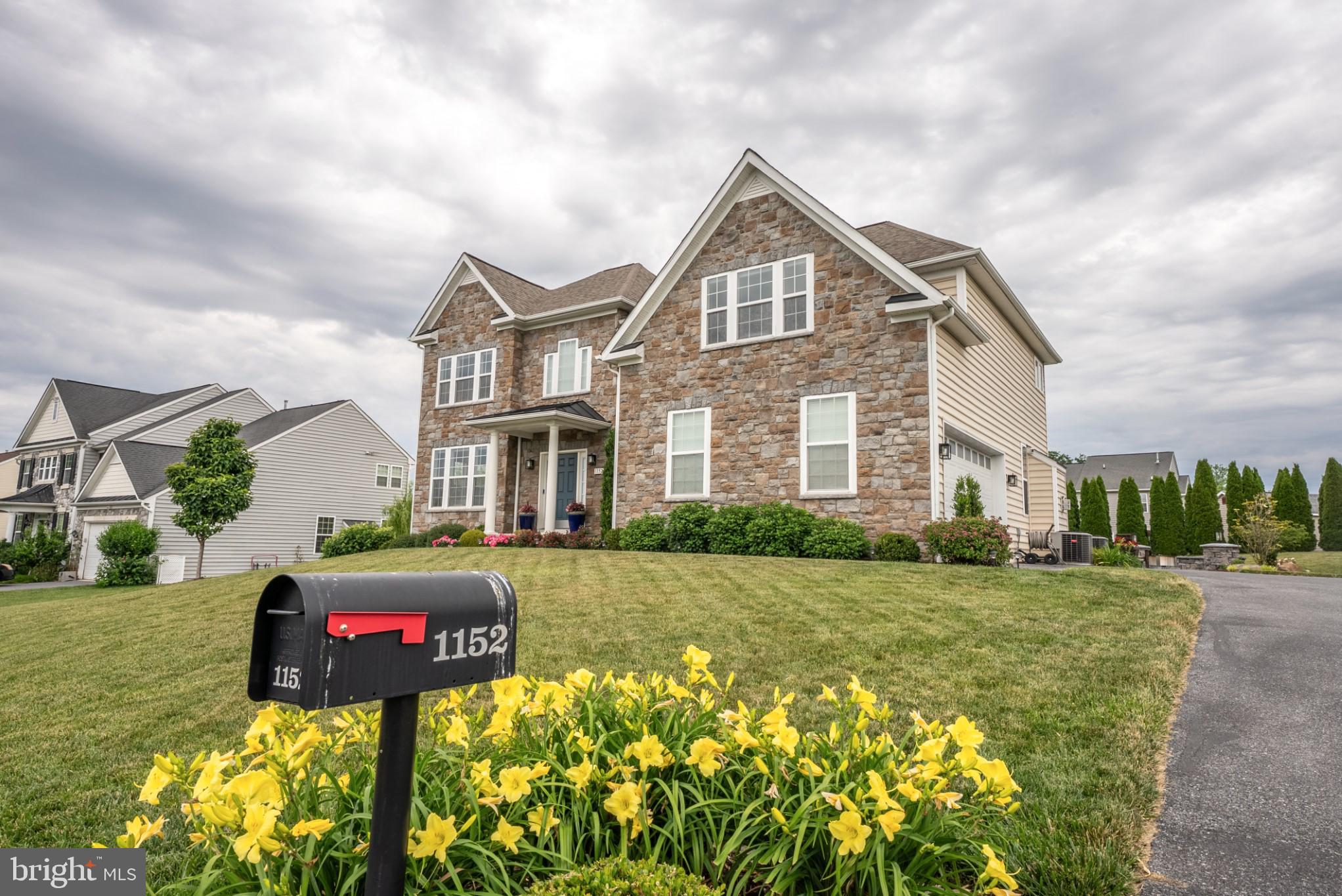 SADDLE RIDGE ESTATES - Residential