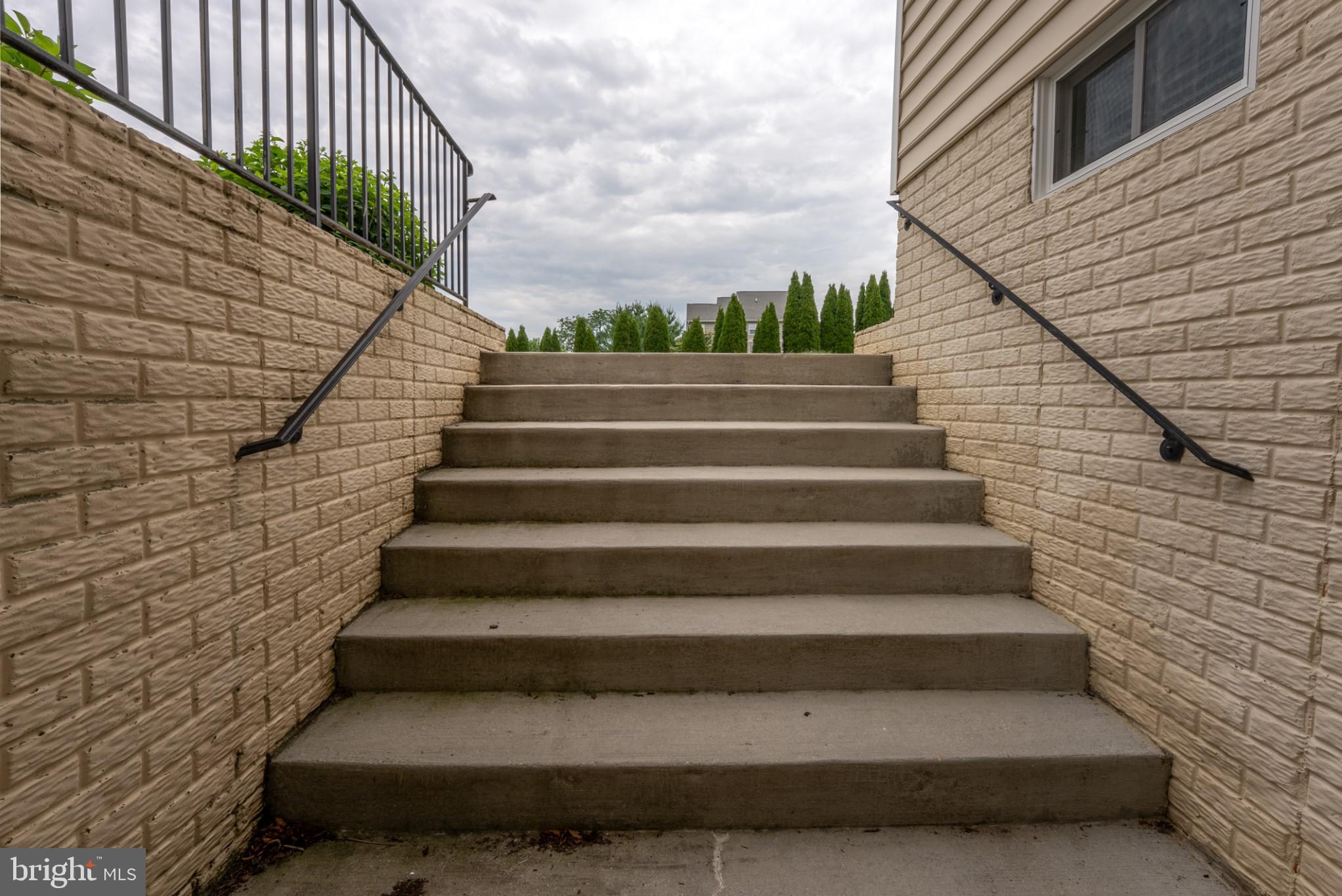 SADDLE RIDGE ESTATES - Residential