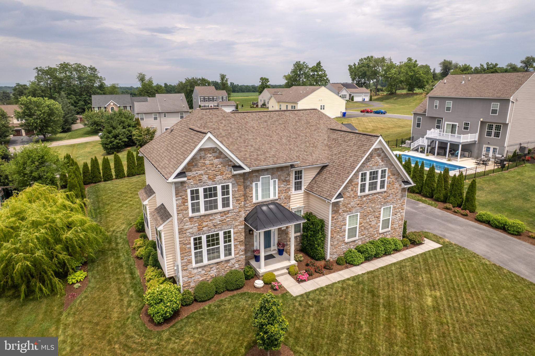 SADDLE RIDGE ESTATES - Residential