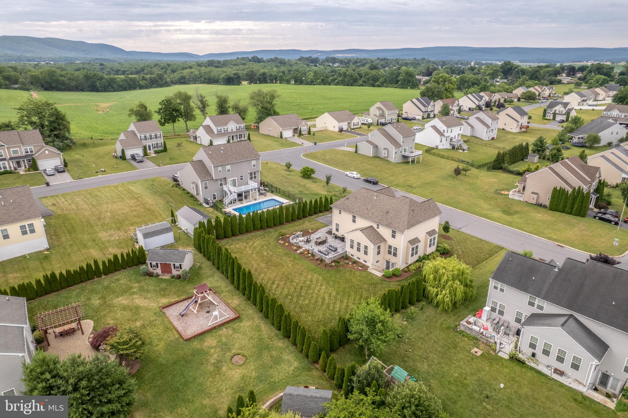 SADDLE RIDGE ESTATES - Residential