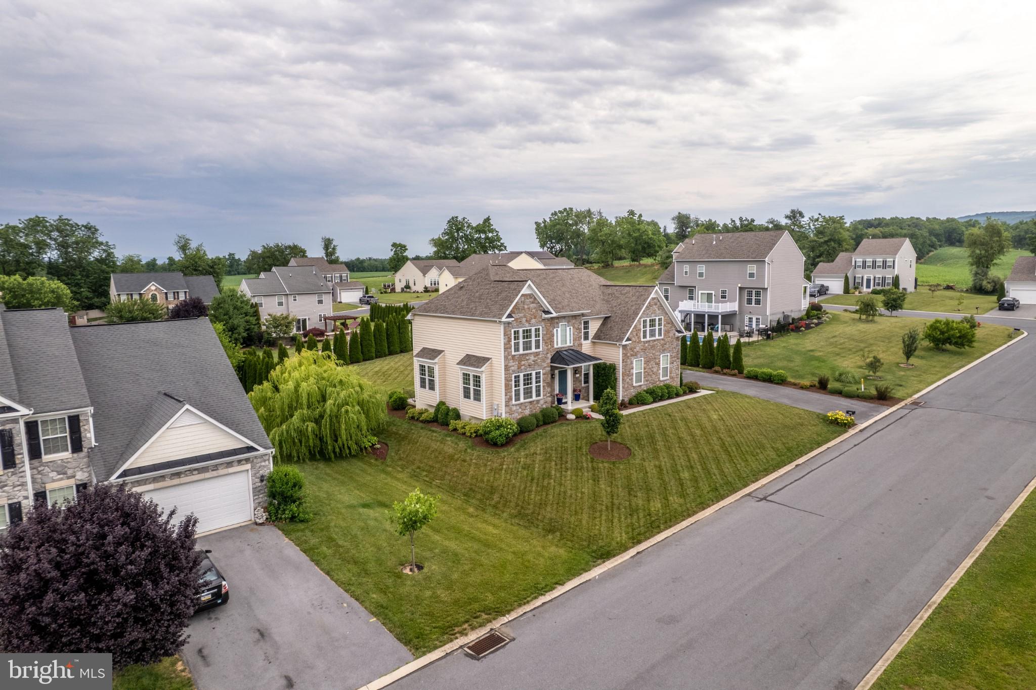 SADDLE RIDGE ESTATES - Residential