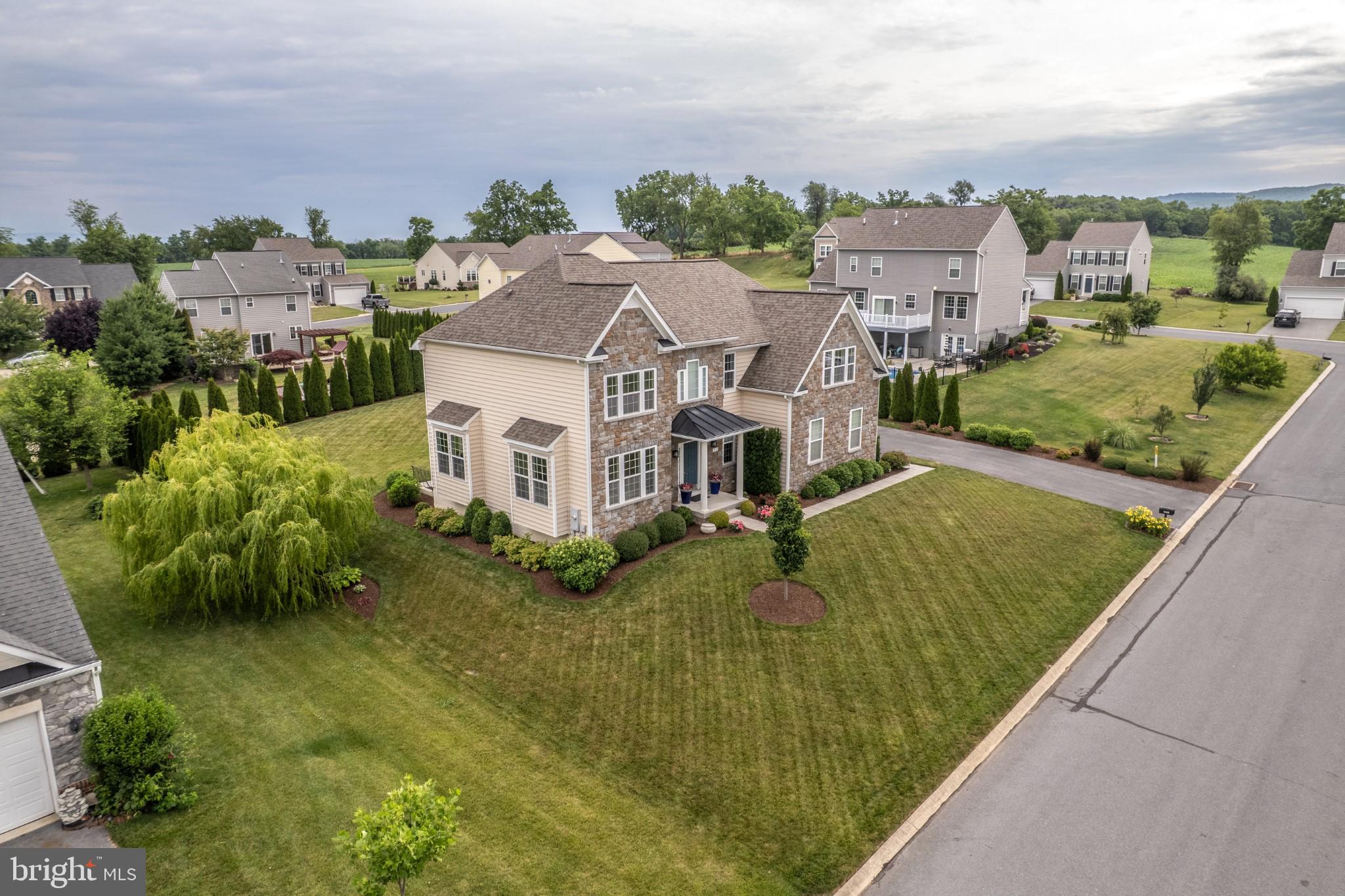 SADDLE RIDGE ESTATES - Residential