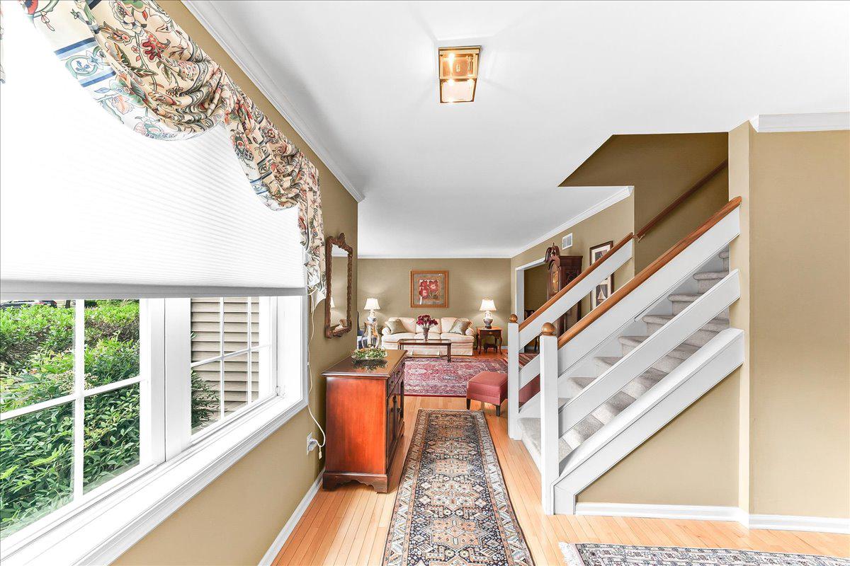 TWIN HILLS - Residential