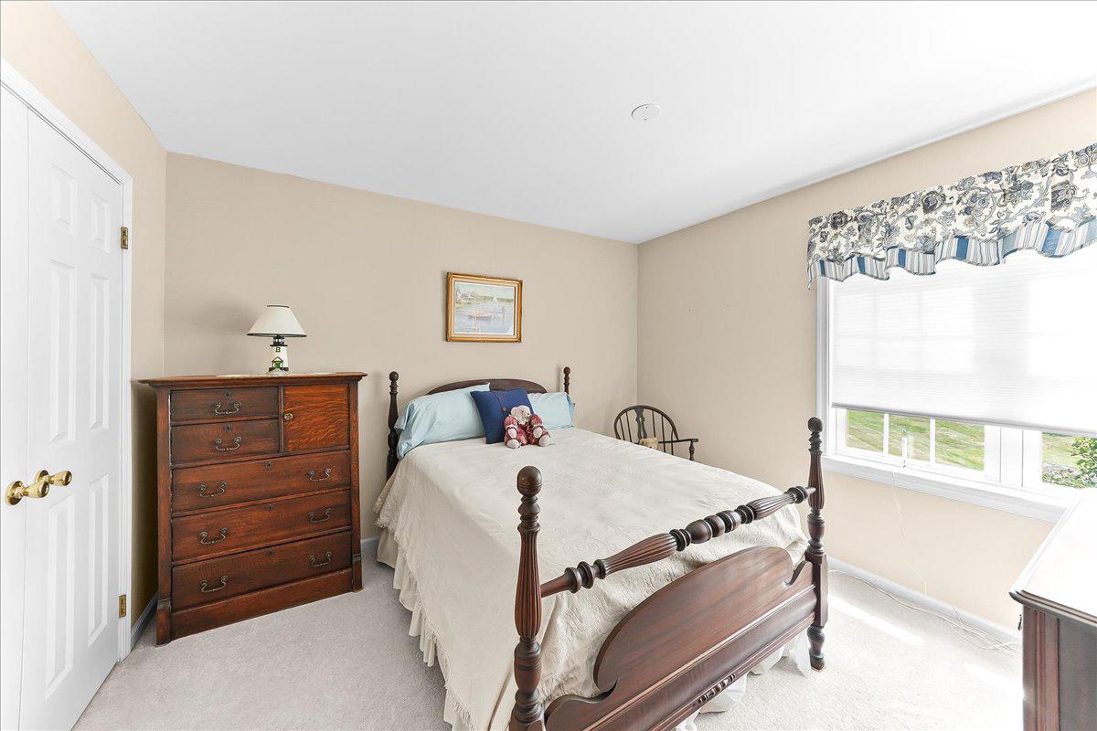 TWIN HILLS - Residential