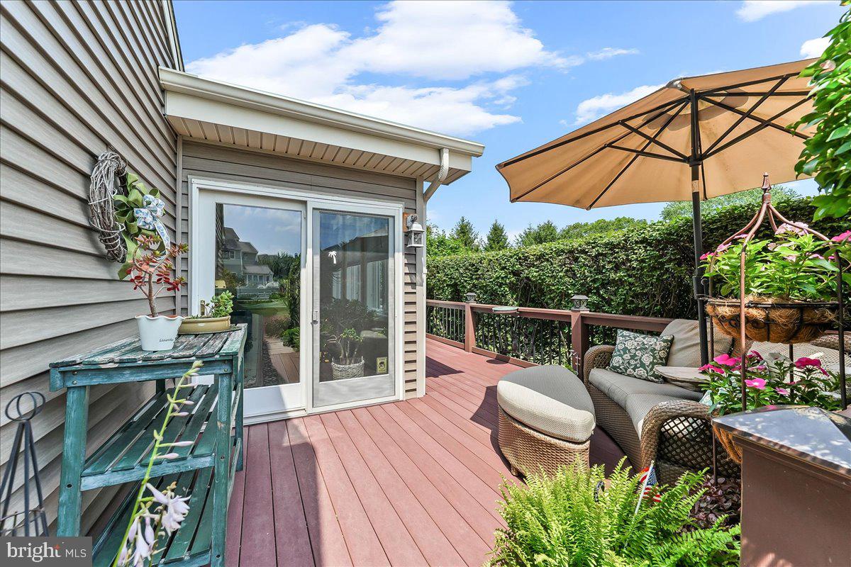 TWIN HILLS - Residential