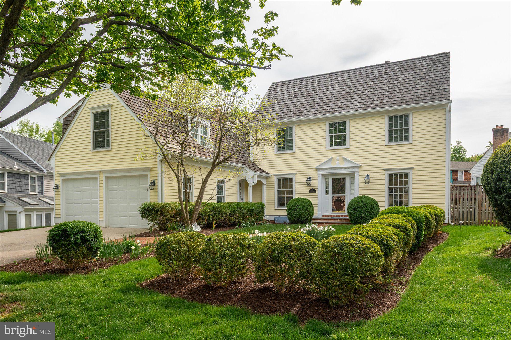 WASHINGTONIAN WOODS - Residential