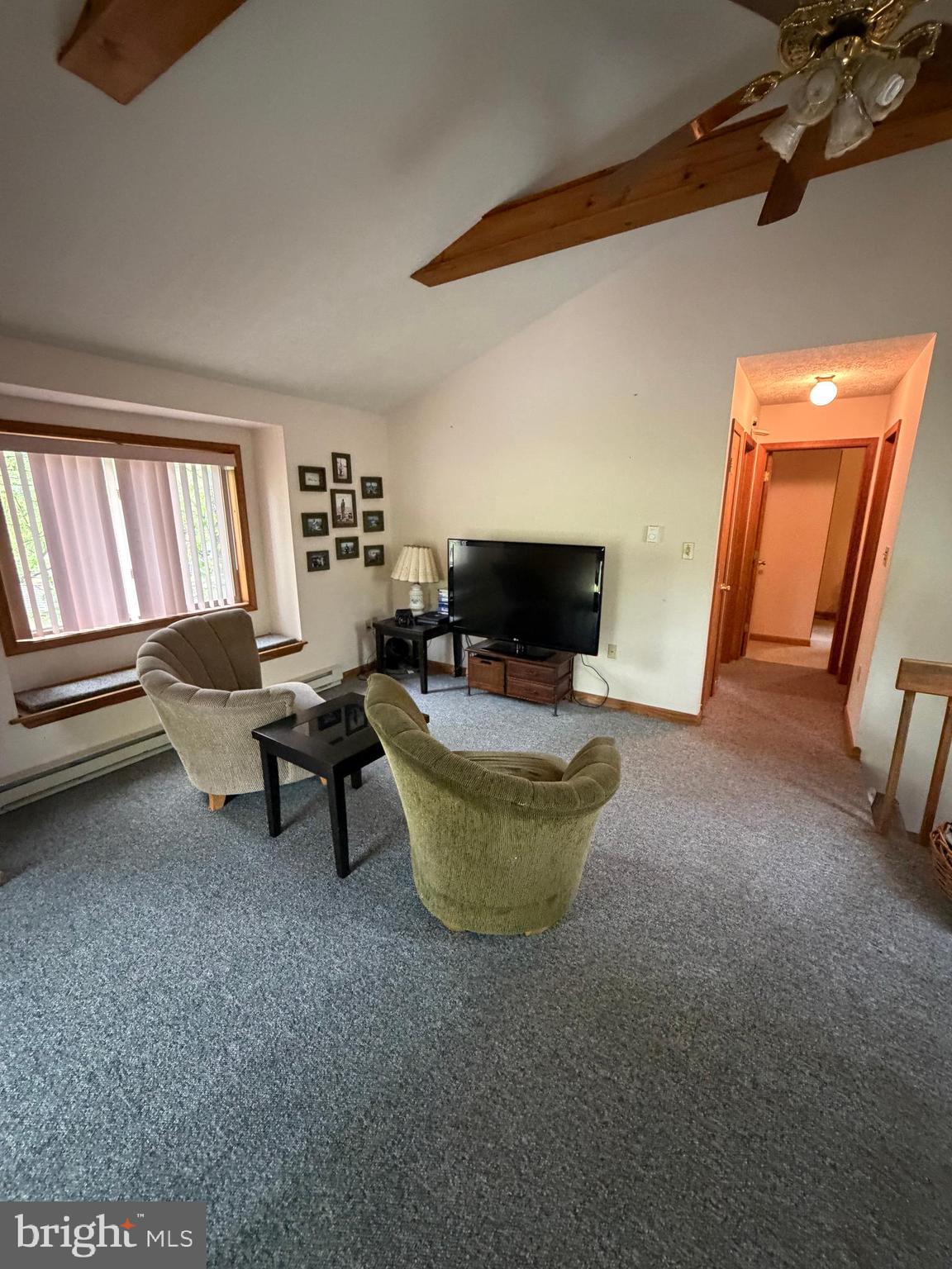 ARROWHEAD LAKE - Residential