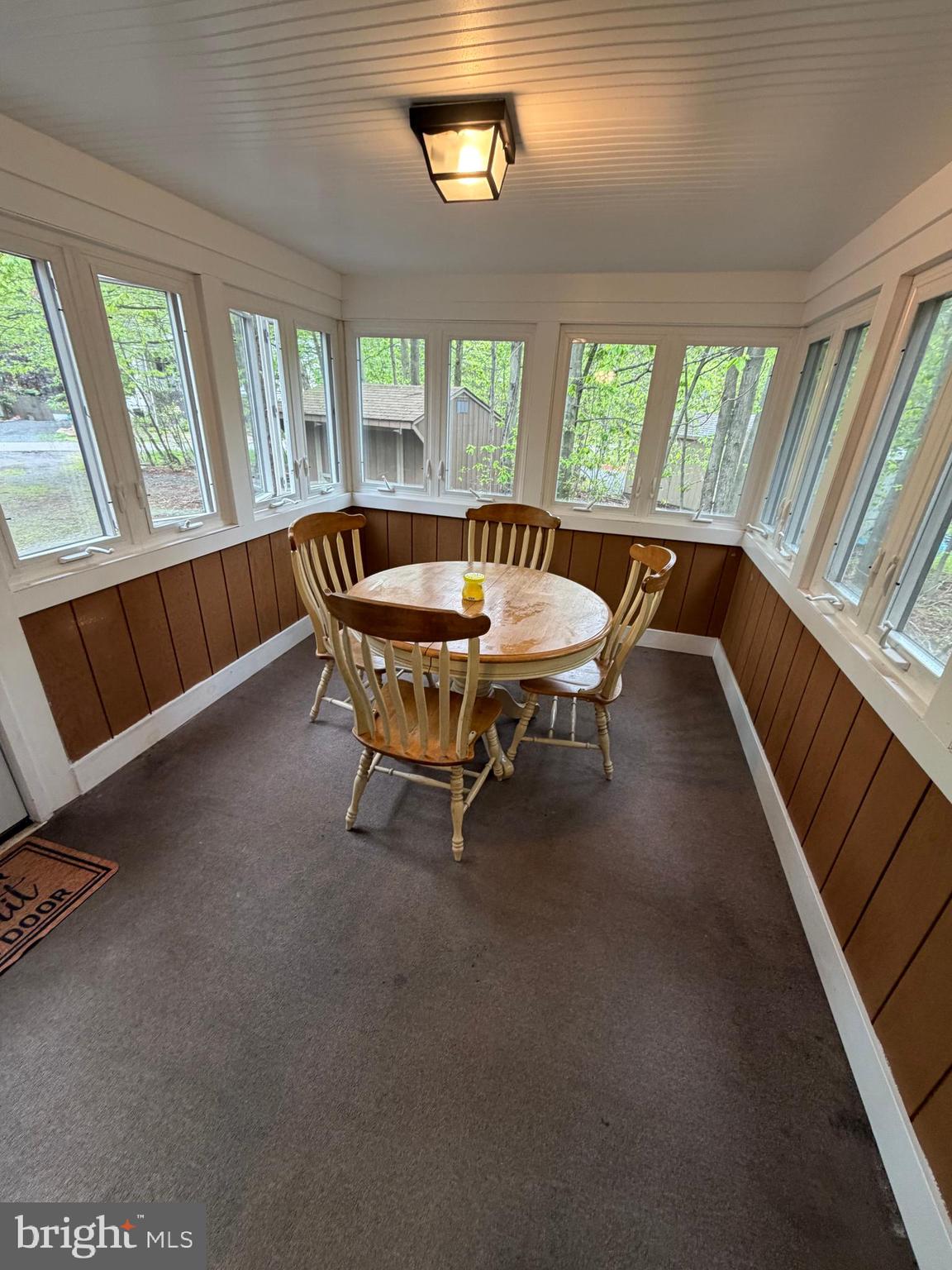 ARROWHEAD LAKE - Residential