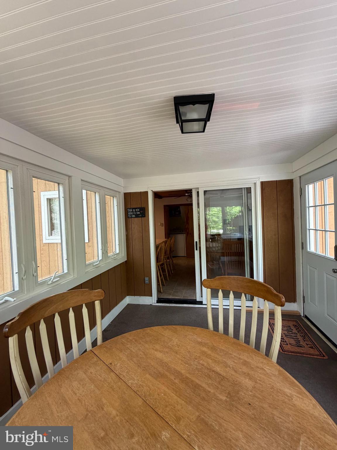 ARROWHEAD LAKE - Residential
