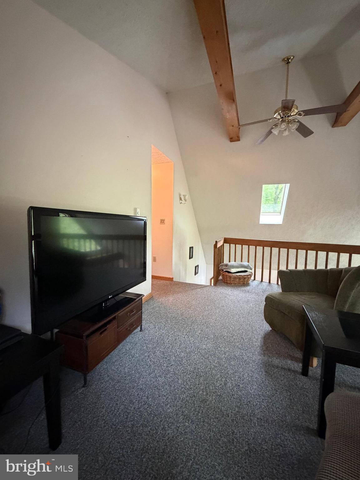 ARROWHEAD LAKE - Residential
