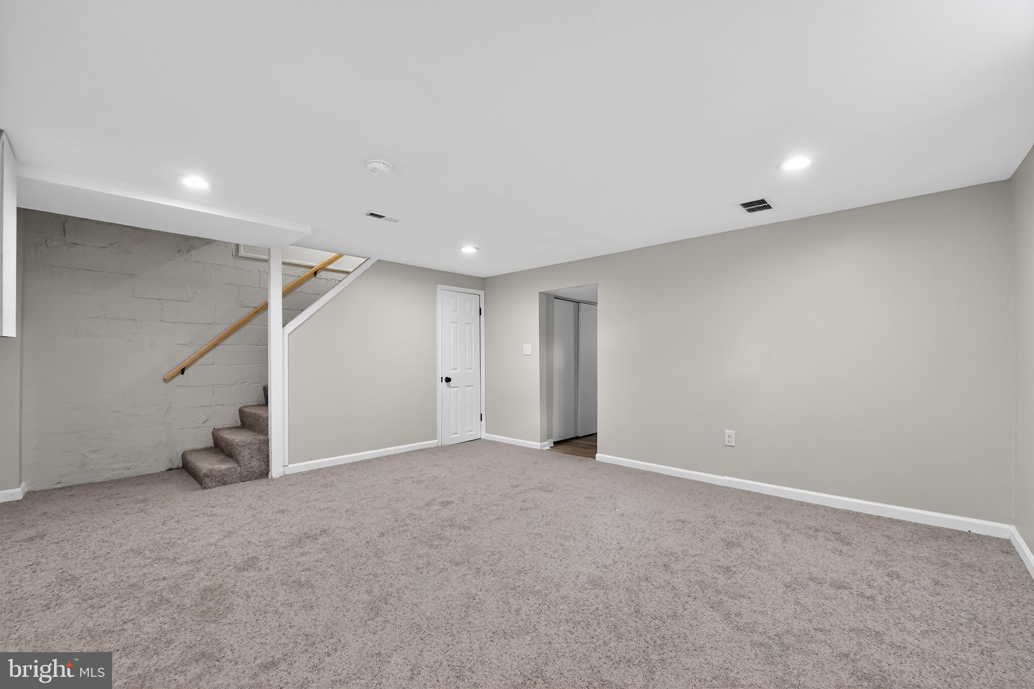 ROGNEL HEIGHTS - Residential